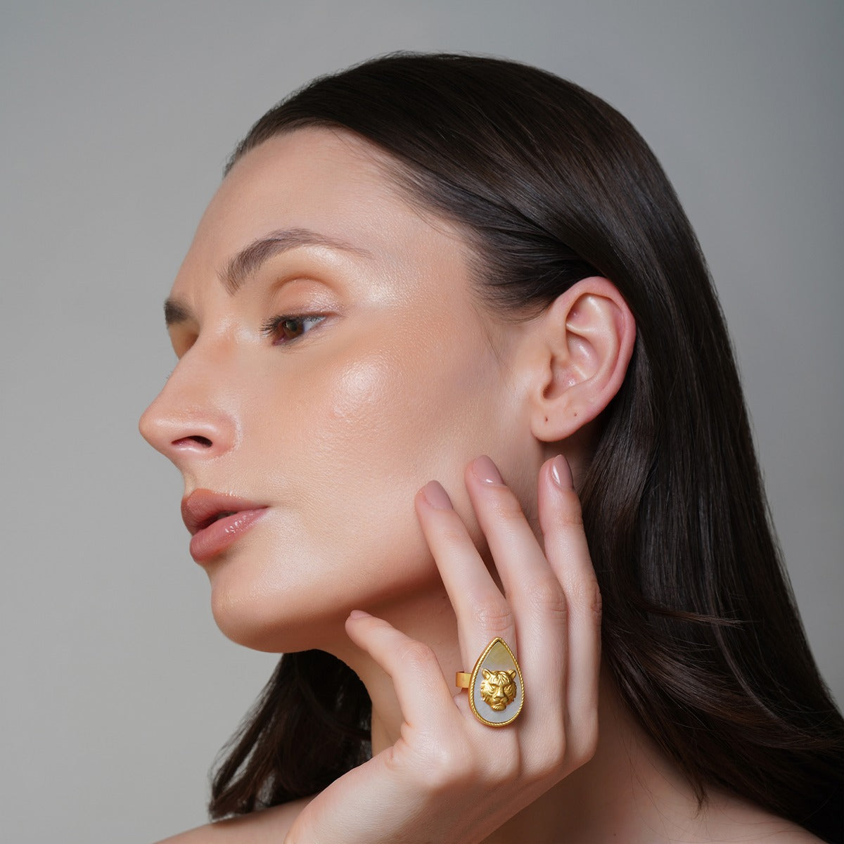 Tigris Charm - Elegant Tiger Ring with Genuine Mother of Pearl Inlay | Perfect for Women's Fashion Jewelry, Boho Style Accessories, and Unique Gift Ideas