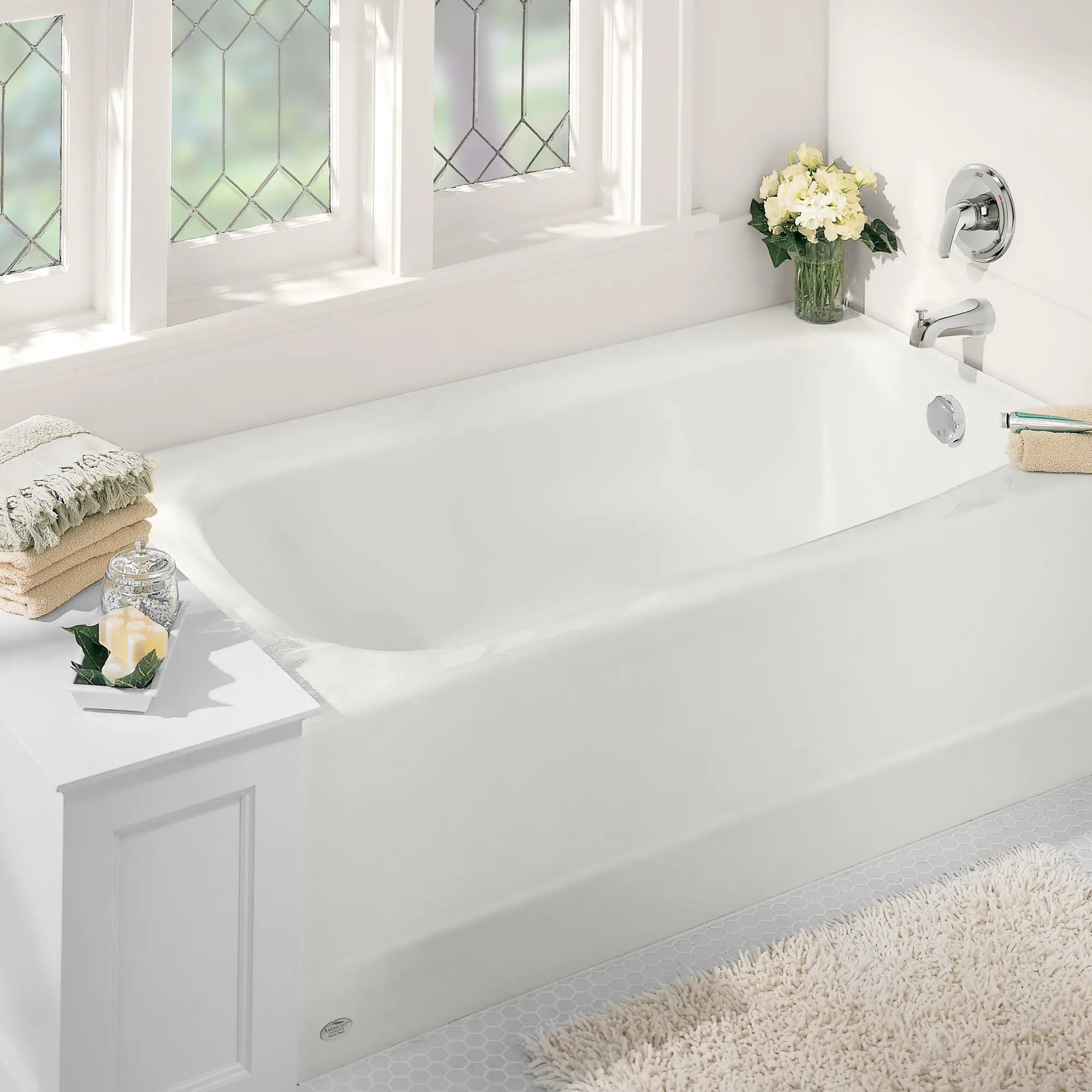 Cambridge Americast 60 x 32 Inch Right-Hand Drain Integral Apron Bathtub - Durable Porcelain Enamel Finish for Modern Bathroom Renovations