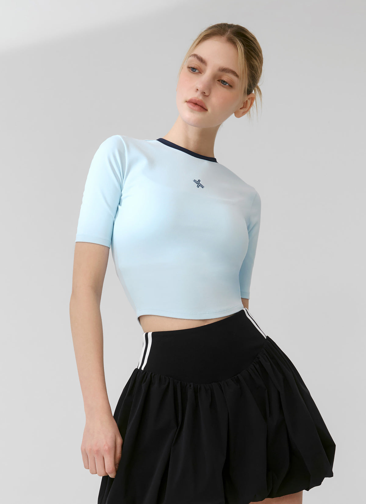 Stylish Sporty Logo Color Block Crop Top for Women - Trendy Workout & Casual Wear