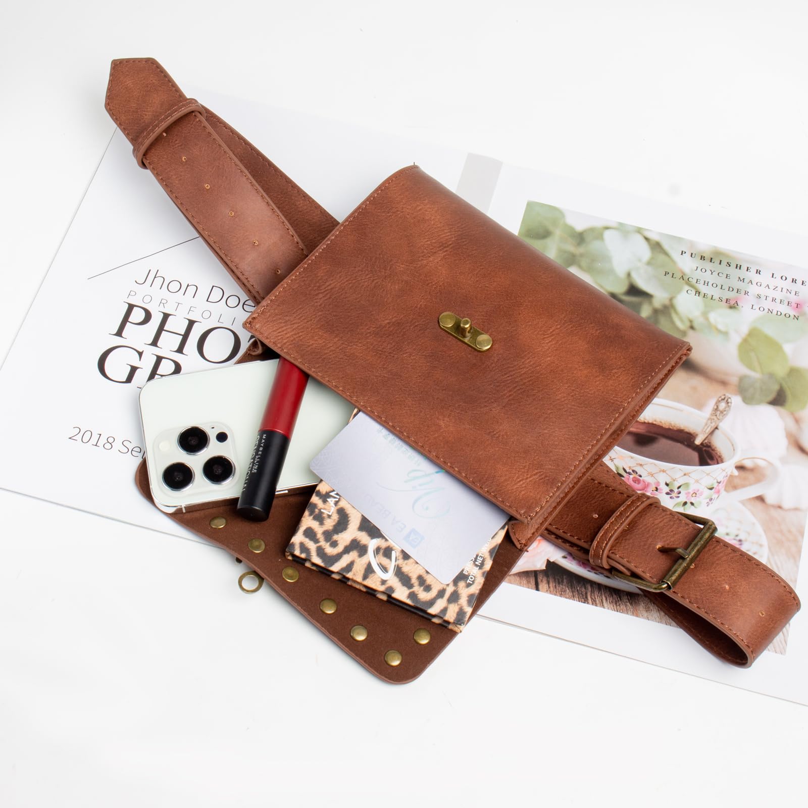 SUMGOGO Vintage Leather Fanny Pack for Women - Retro Waist Pouch with Cellphone Holder, Steampunk Medieval Renaissance Purse - Perfect for Cosplay, Renaissance Fairs & Everyday Use
