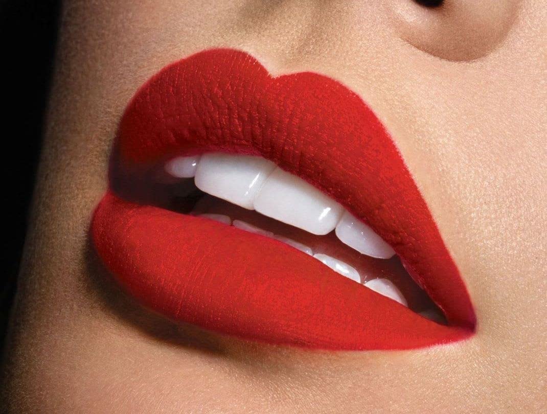 Long-Lasting Kiss Proof Red Velvet Matte Lipstick for Women - Hydrating & Smudge-Proof Lip Color for Date Night, Parties & Special Occasions