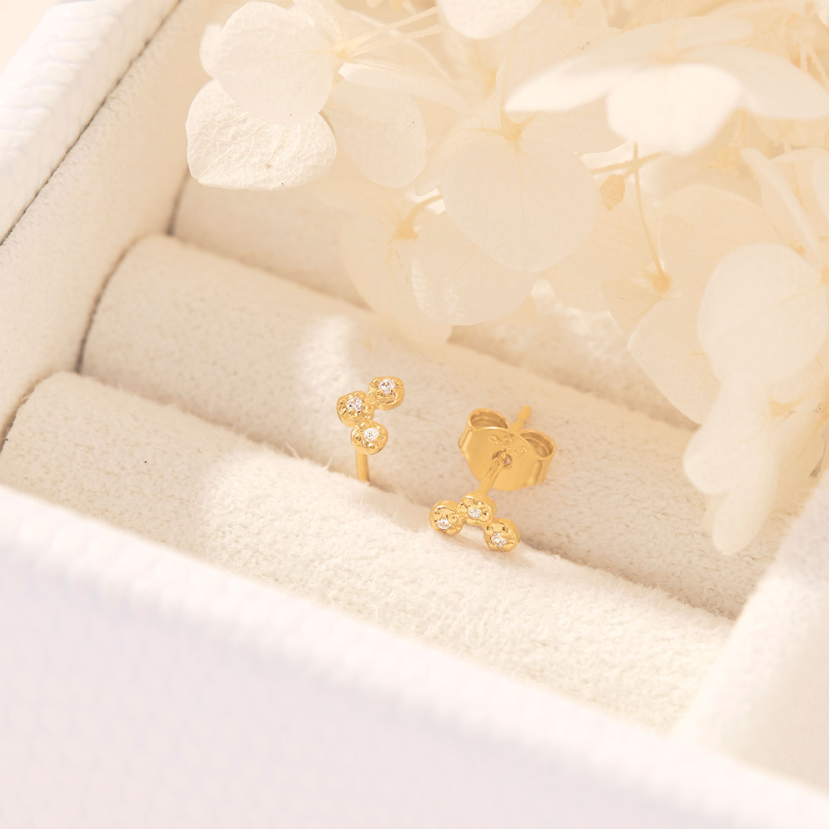 Star Cluster Stud Earrings - 14K Gold Plated Elegant Dainty Studs for Women - Perfect for Everyday Wear, Parties & Gifts
