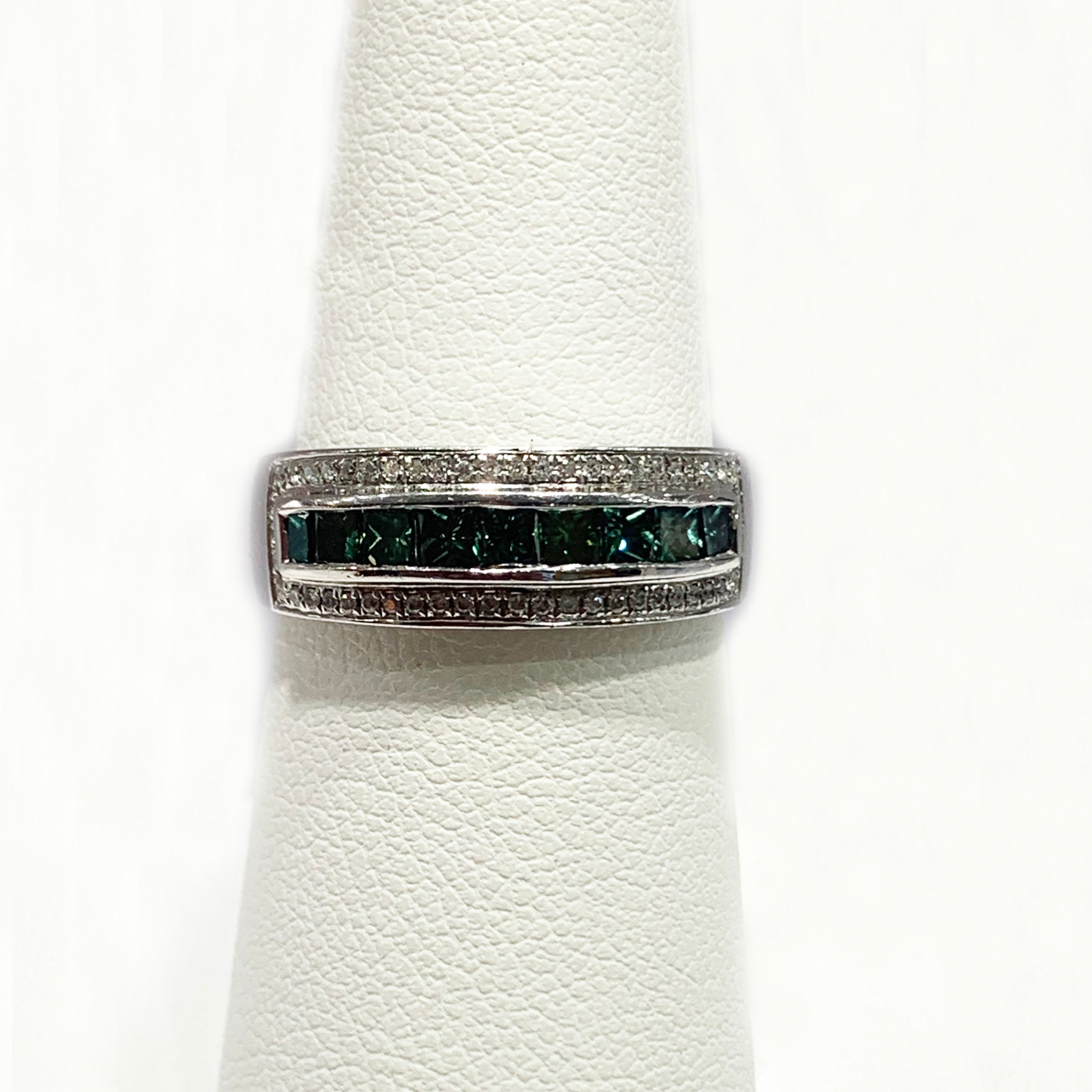 14K White Gold Blue Diamond Ring for Women - Elegant Solitaire Engagement & Wedding Band - Perfect for Proposals, Anniversaries, and Special Occasions