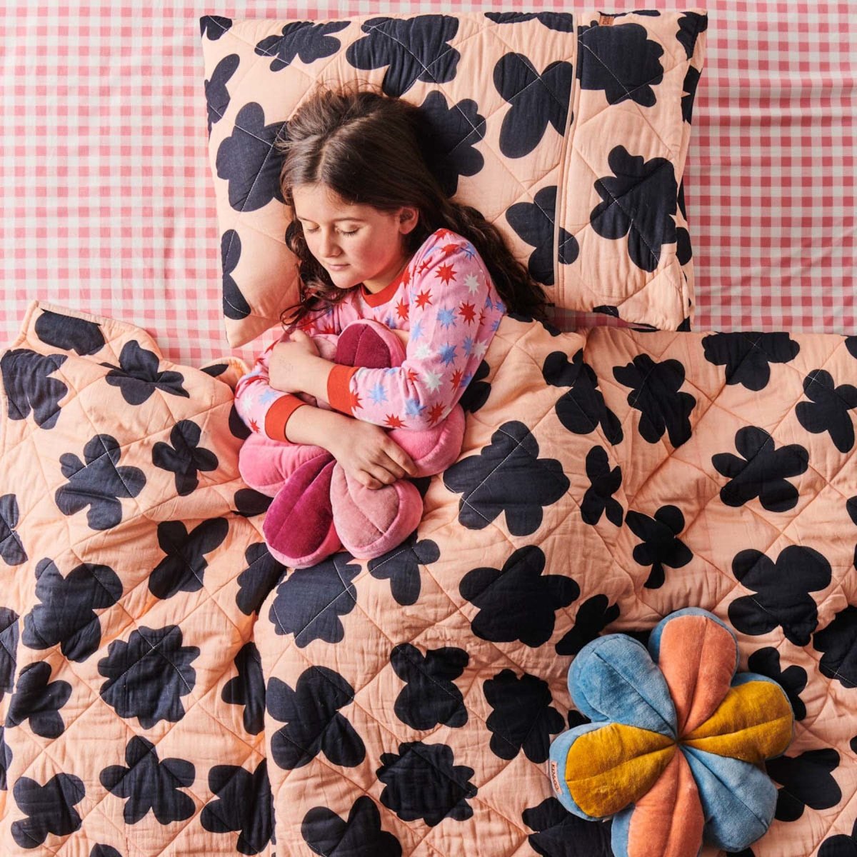 Organic Cotton Quilted Pillowcase with Floral Design - Soft & Breathable Bedding for Home Decor, Guest Room & Nursery | Hypoallergenic & Eco-Friendly