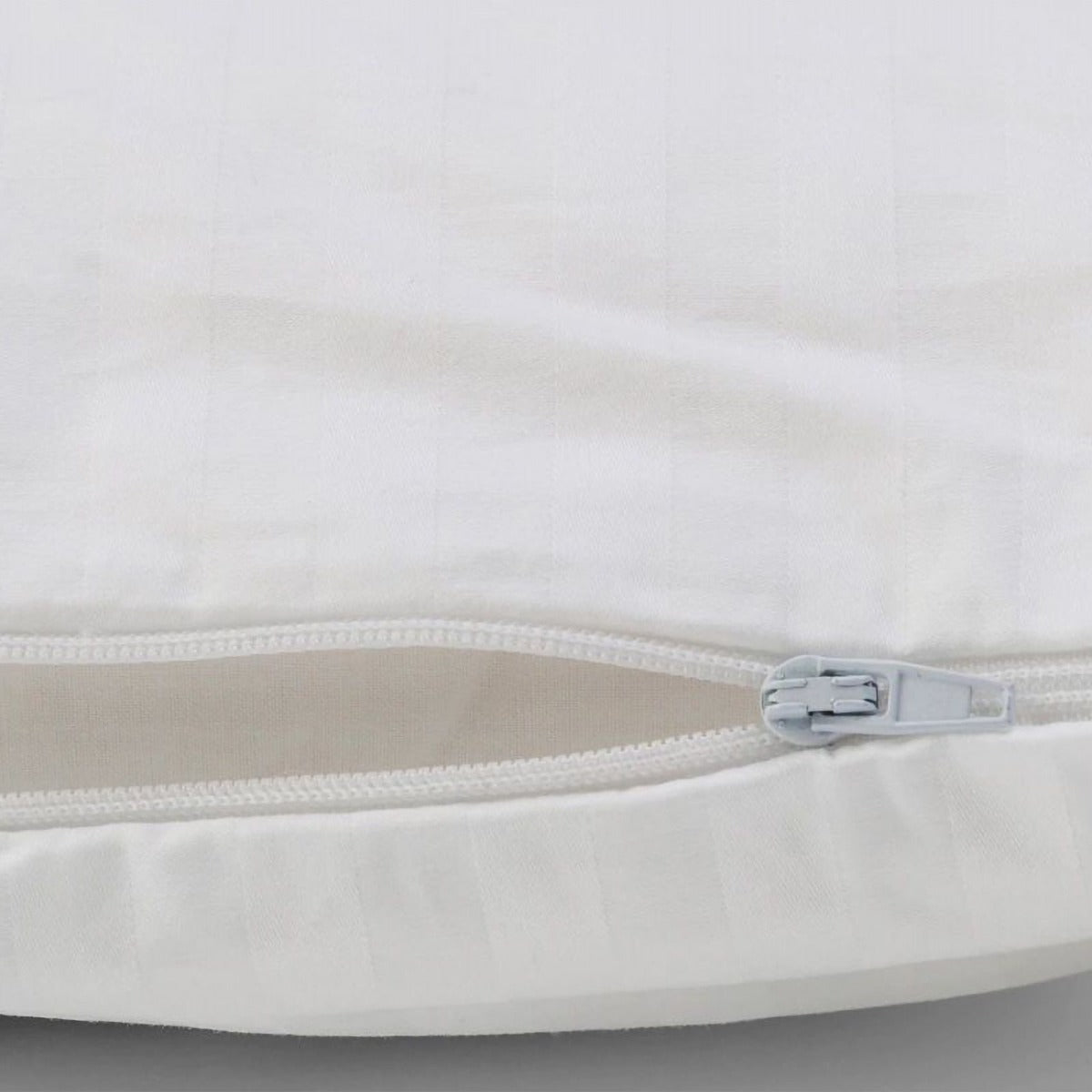 Dunlopillo Luxury Latex Pillow - Medium Firmness & Soft Feel for Side, Back Sleepers - Hypoallergenic & Breathable for Better Sleep