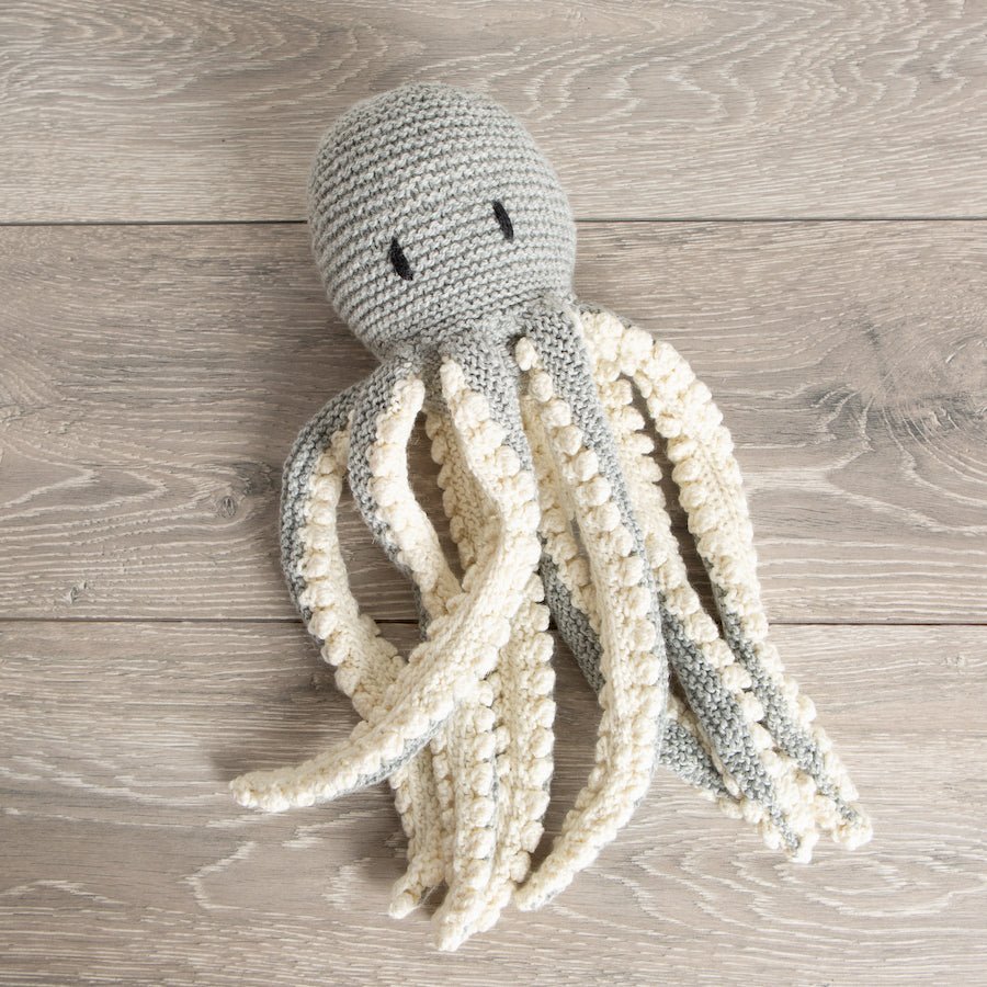 Robyn Octopus Knitting Kit - Complete DIY Crochet Set for Beginners & Experts - Perfect for Handmade Gifts, Home Decor & Stress Relief
