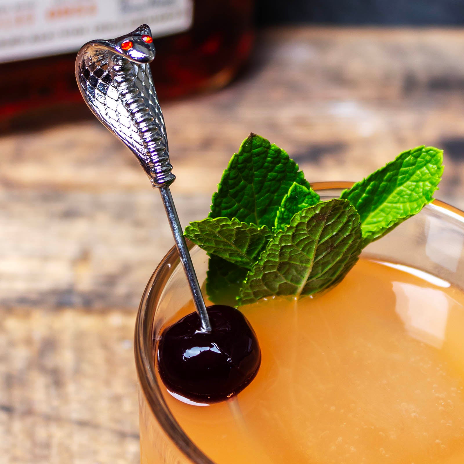 BarConic® Cobra Cocktail Picks - Set of 4 Stainless Steel Drink Garnish Skewers for Martini, Olive, Fruit & Cocktail Decorations - Perfect for Home Bars, Parties & Mixology Enthusiasts