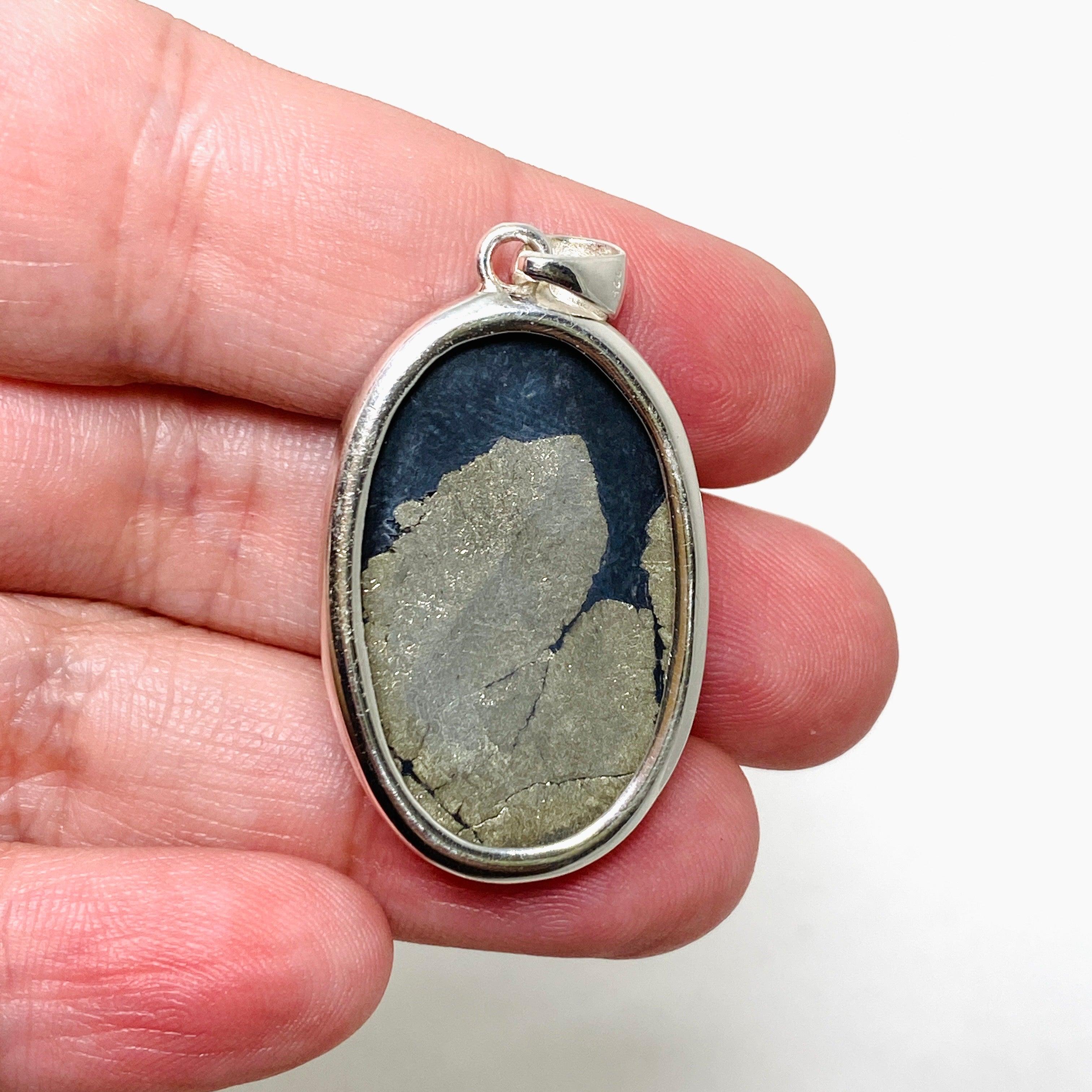Healer's Gold Oval Pendant Necklace - Hammered Setting KPGJ4373 - Perfect for Spiritual Healing, Meditation & Gift Giving