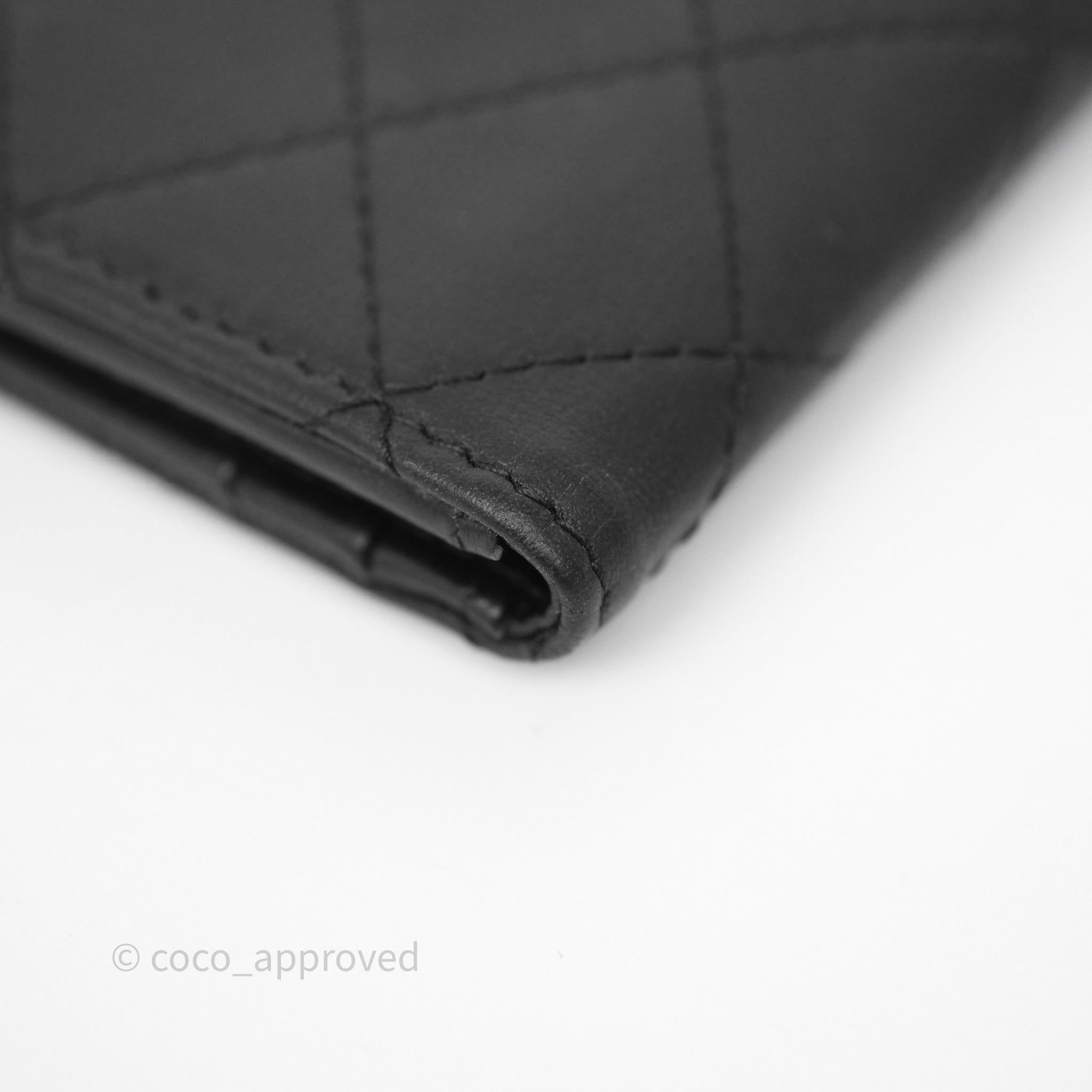 Chanel Quilted So Black Calfskin Card Holder - Luxury Compact Wallet for Credit Cards & ID - Perfect for Everyday Use, Travel & Gifting