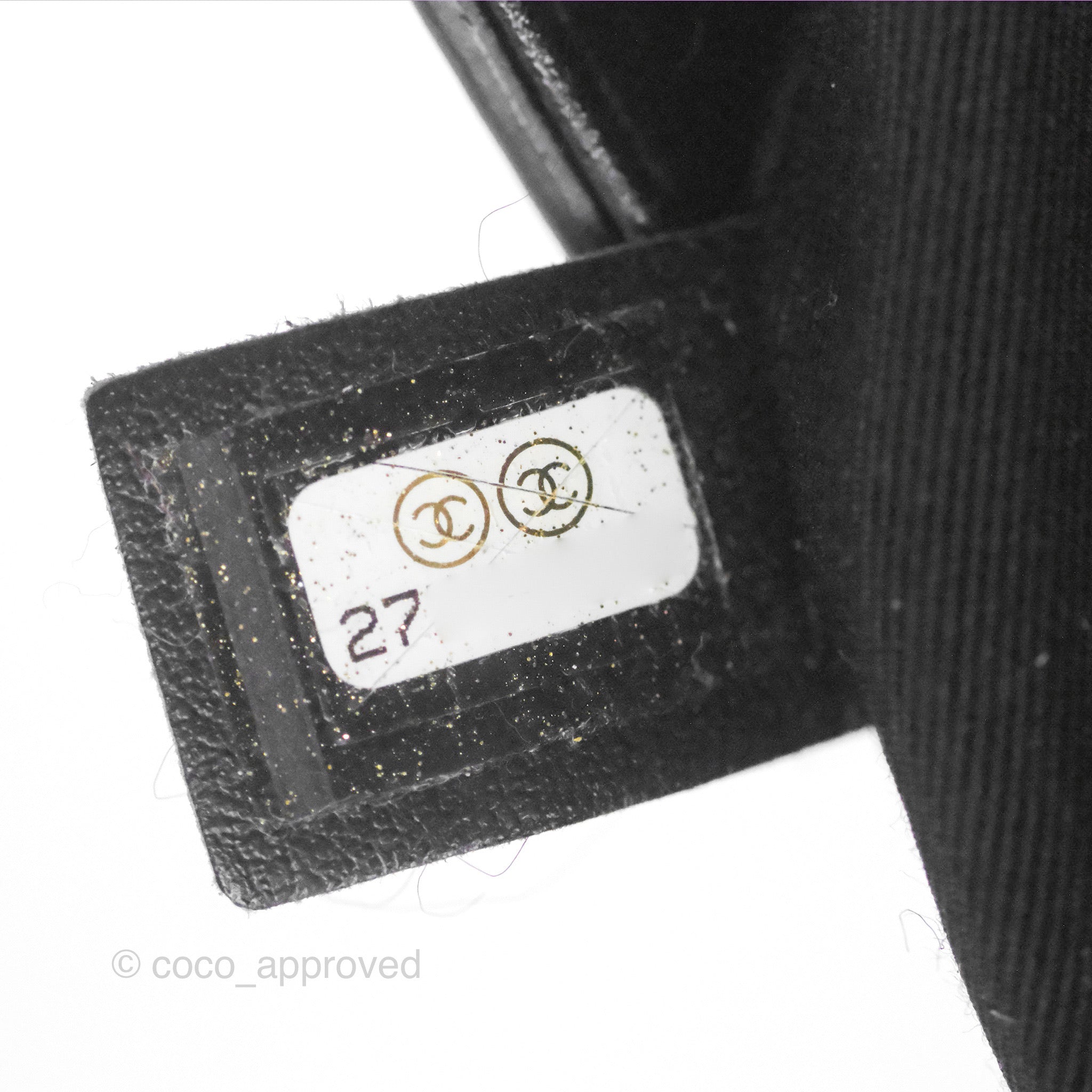 Authentic Chanel Small Flap Bag in Black Calfskin Leather - Perfect for Evening Events & Luxury Fashion Accessories