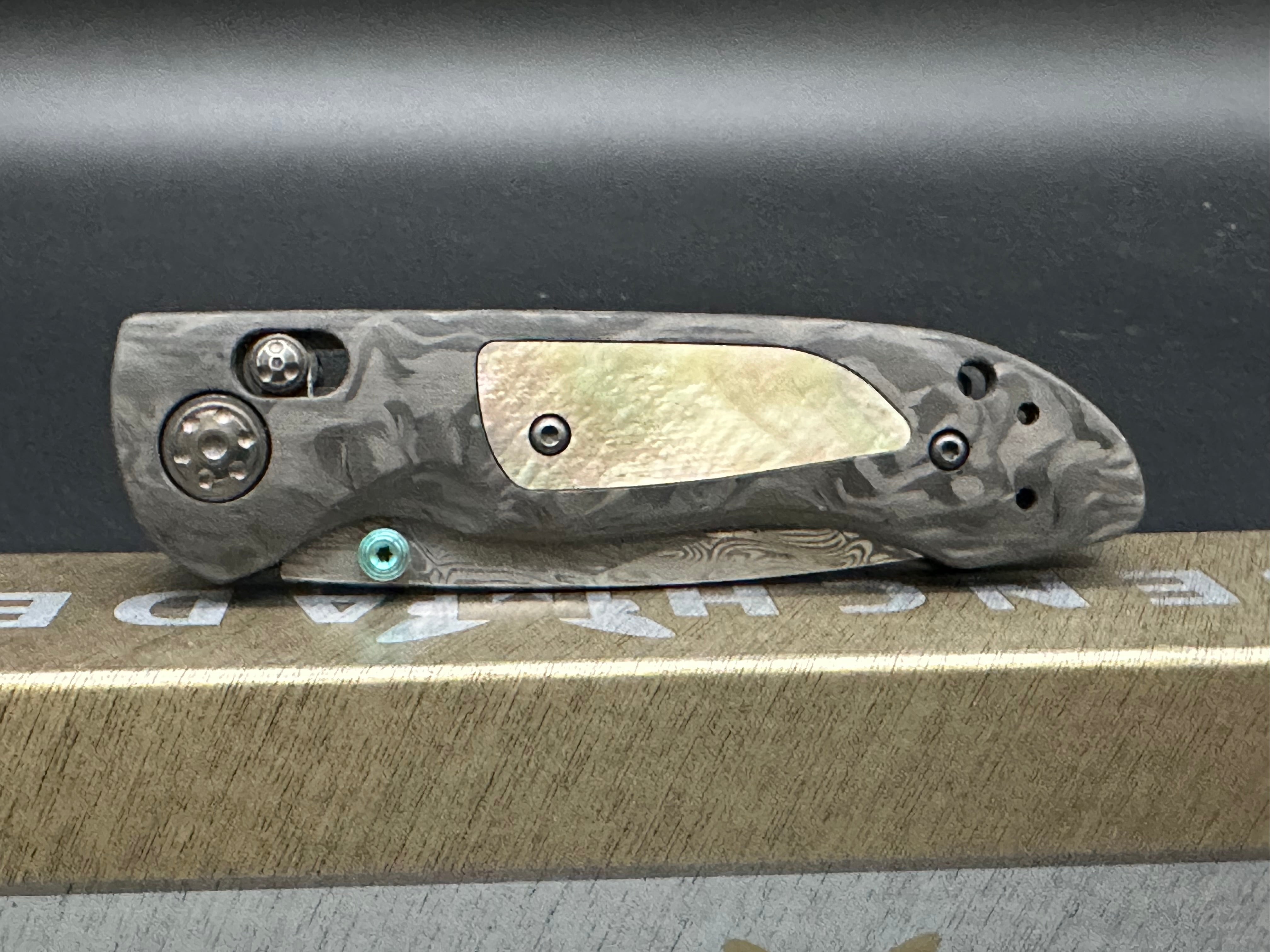 Benchmade Foray Gold Class Folding Knife - Premium EDC Pocket Knife for Outdoor, Camping, Hunting & Everyday Carry