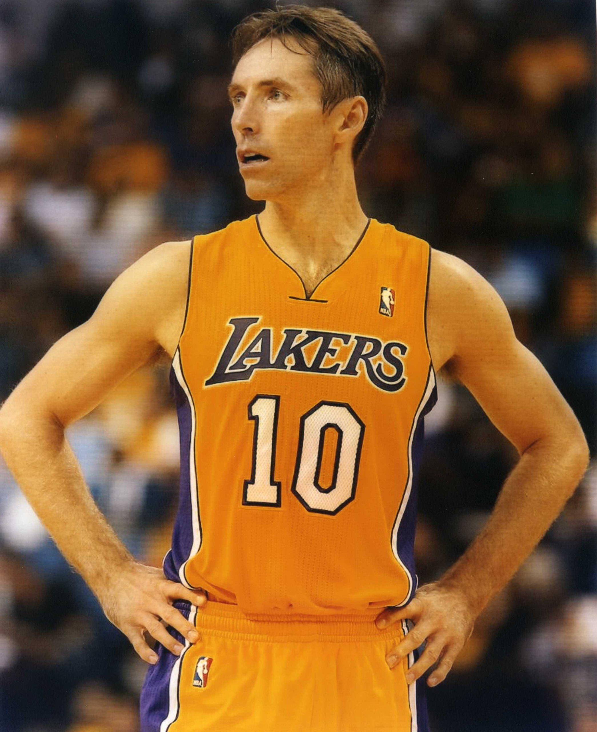 Steve Nash NBA Action Sports Photo - High-Quality Basketball Wall Art for Fans, Home & Office Decor