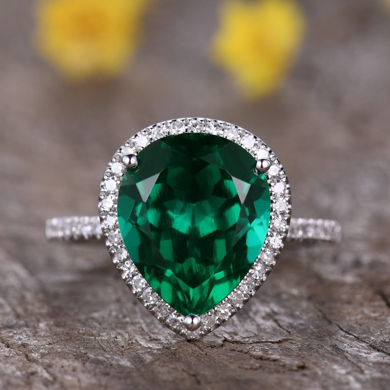 3 Carat Green Emerald Statement Ring - 10x12mm Pear Teardrop Shape Women's Cocktail Ring for Wedding, Party & Special Occasions