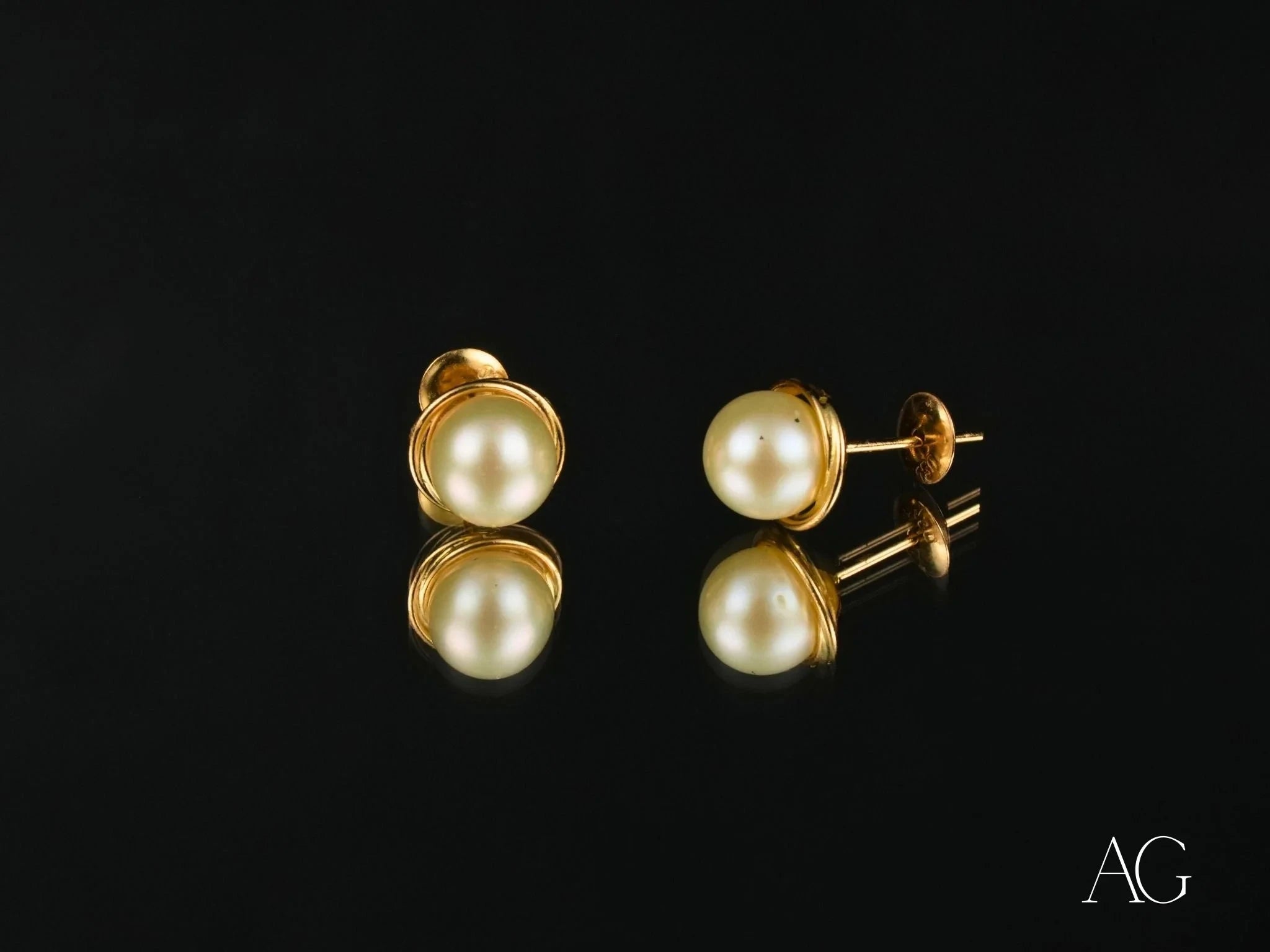 18K Gold Pearl Stud Earrings for Women - Classic & Elegant Jewelry Gift - Perfect for Weddings, Parties & Everyday Wear