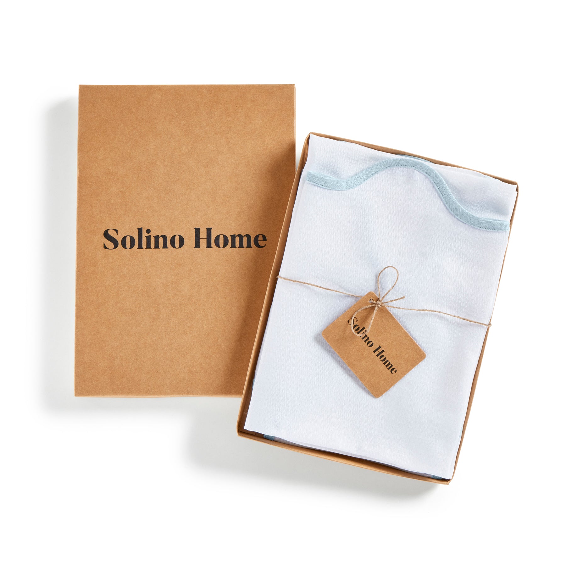 Giselle Scallop Edge Napkins - Set of 4 Premium Linen Dinner Napkins for Wedding, Party & Holiday Table Decor