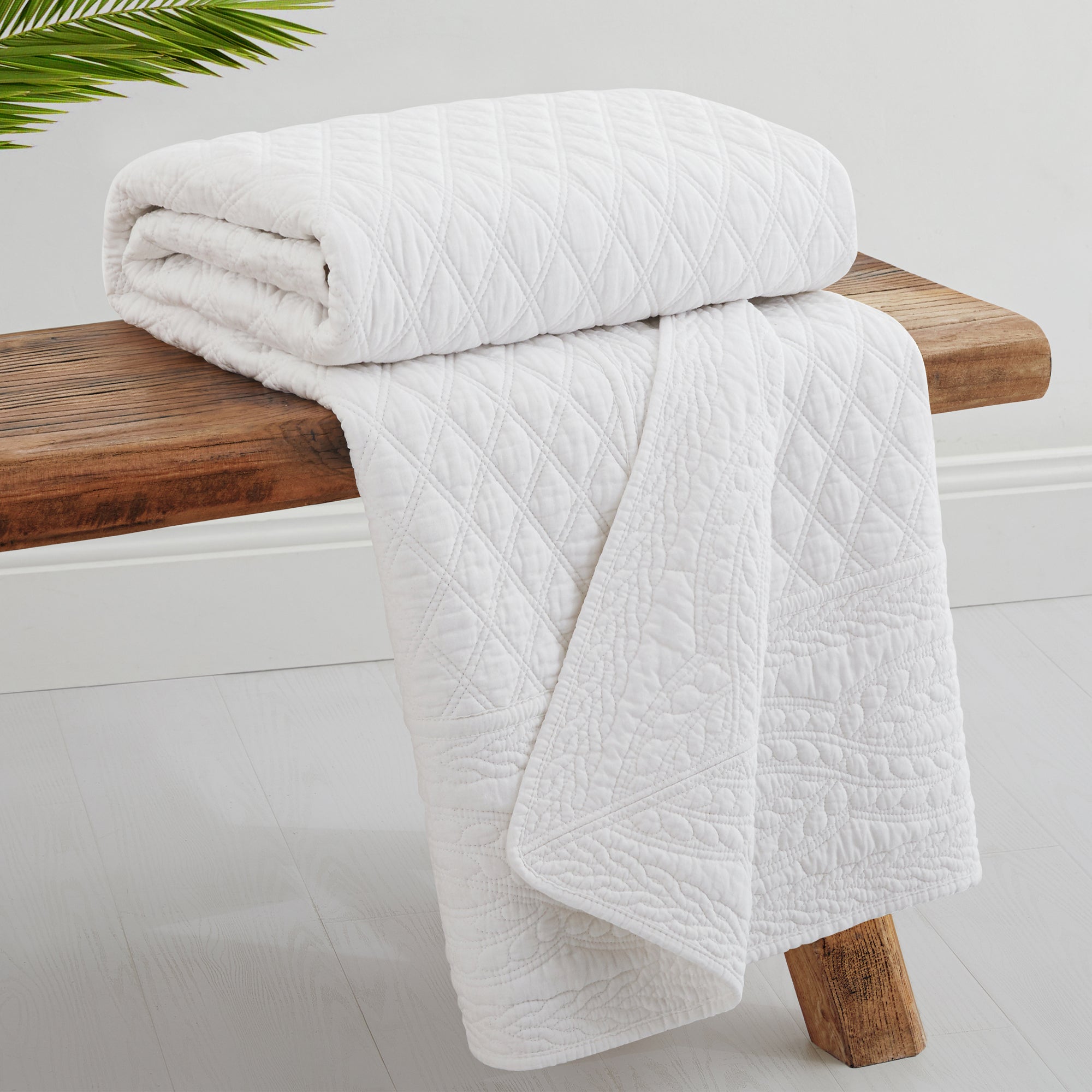 Cozy Ballou Quilted Throw Blanket - Soft Lightweight Bedspread for Couch, Sofa & Bed - Perfect for Home Decor, Gift Giving & Winter Warmth