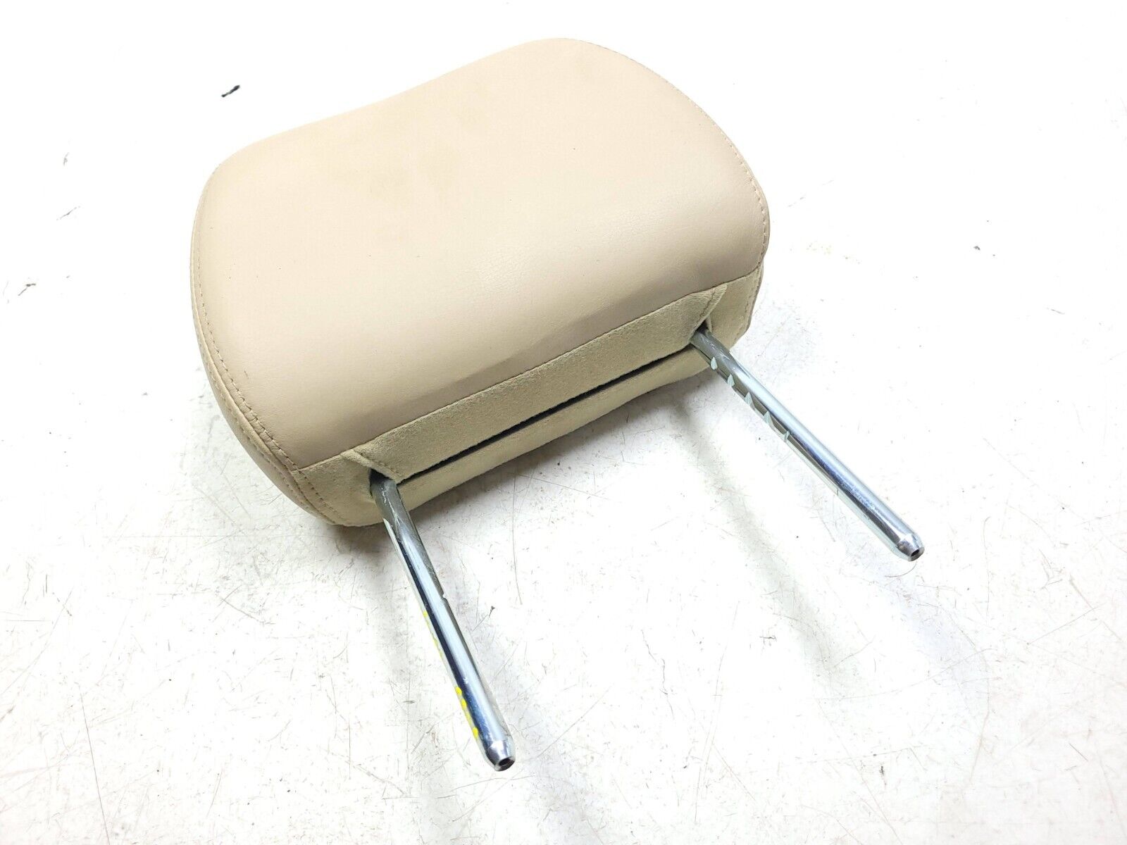 02 08 Jaguar X-Type Front Seat Headrest Driver Left Side OEM 86k - Perfect Replacement for Comfort & Safety While Driving