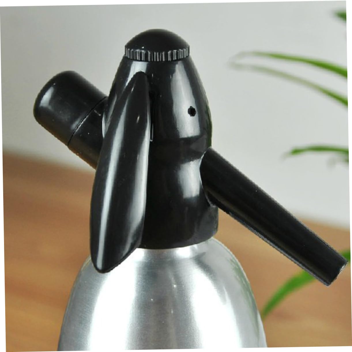 Stainless Steel Soda Siphon - 1000ml Sparkling Water Dispenser for Cocktails, Seltzer & Carbonated Drinks | Durable & Safe Soda Maker for Home Bar, Parties & Kitchen Use