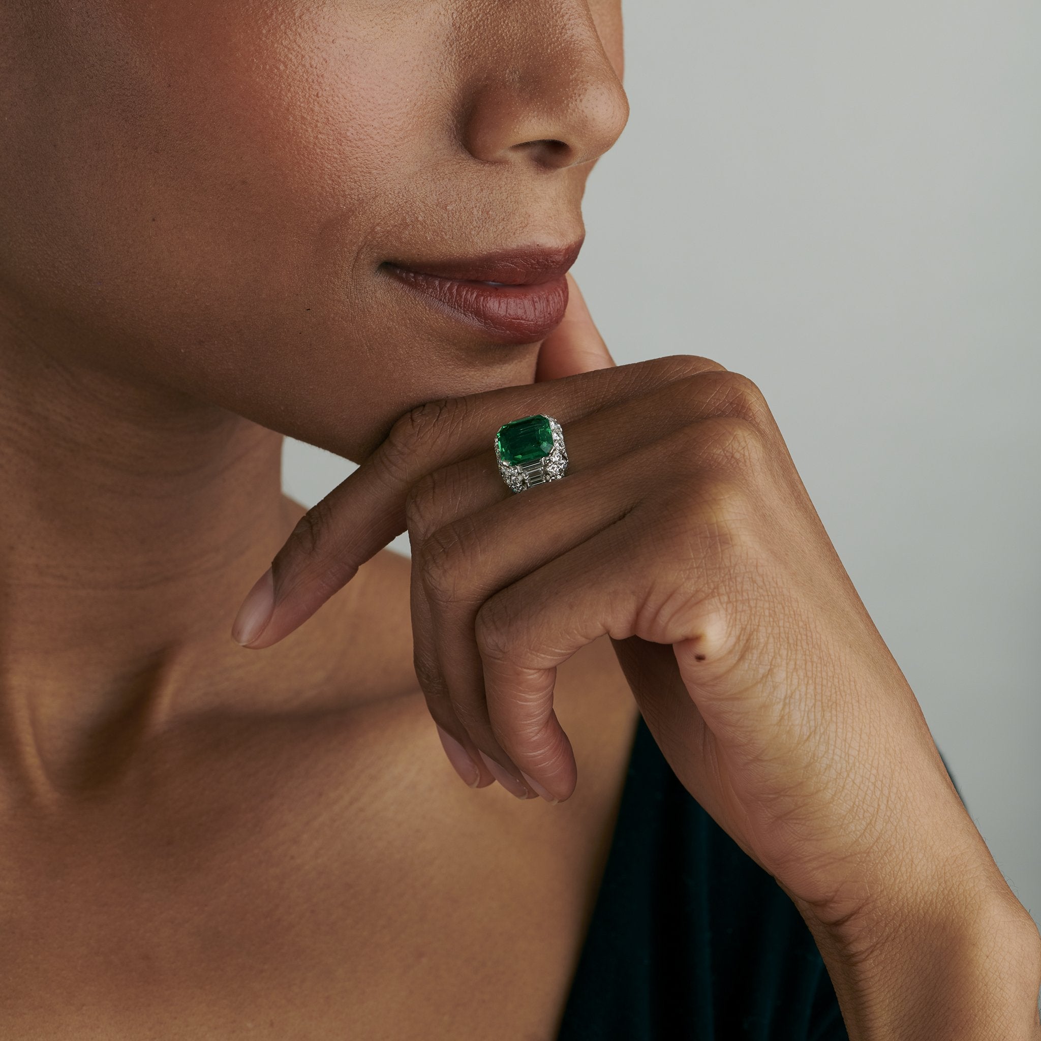 Bulgari Colombian Emerald & Diamond Trombino Ring | 18K Gold Luxury Jewelry for Women | Perfect for Weddings, Anniversaries & Special Occasions