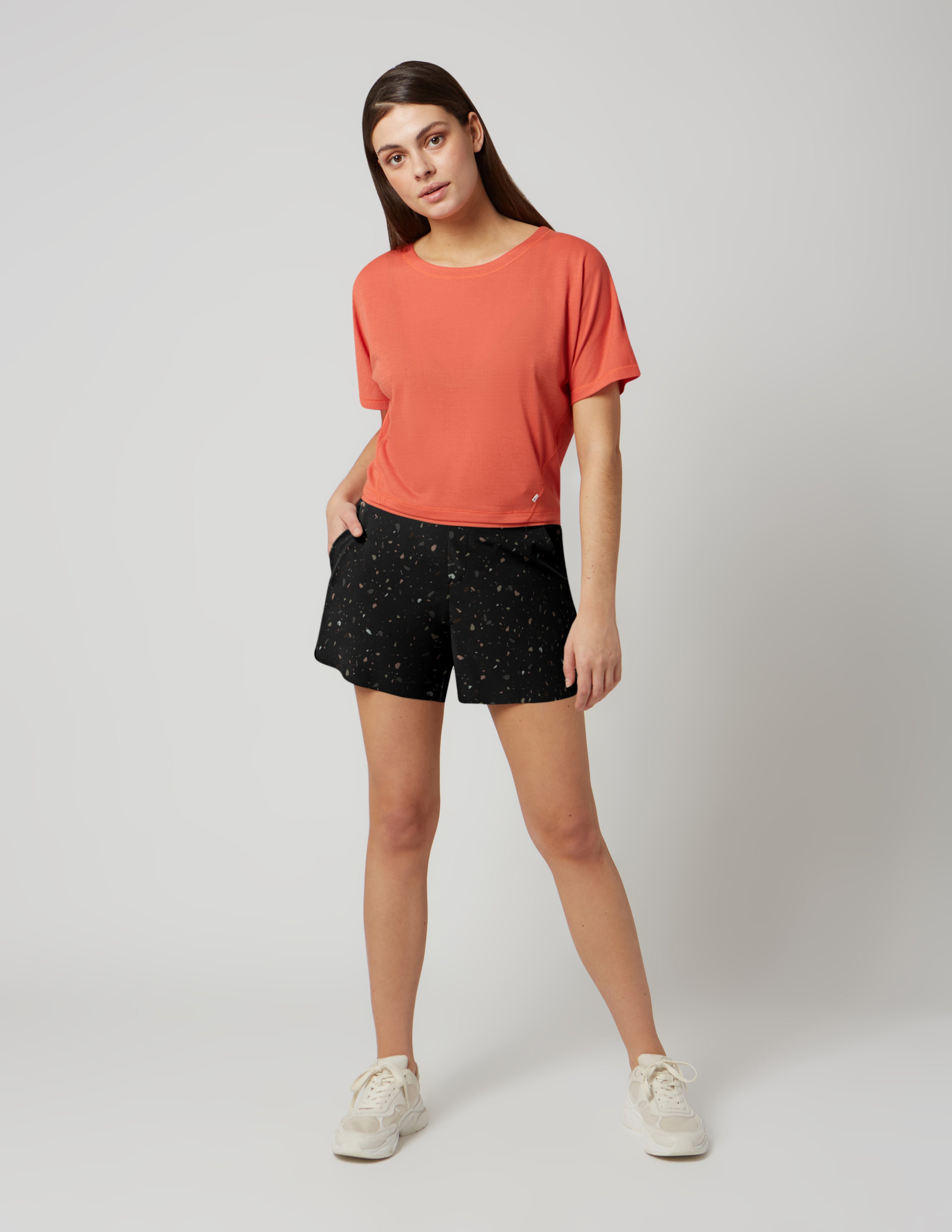 Short Meru Women's Casual T-Shirt - Comfortable & Stylish for Everyday Wear | Perfect for Work, Travel & Relaxation