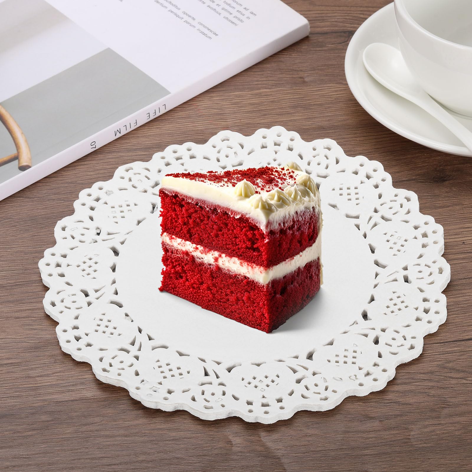 1000 Pcs White Lace Paper Doilies 5.5 Inch Round - Elegant Disposable Tableware for Wedding, Birthday Party, Cake & Dessert Display - Perfect for Table Decorations, Food Serving & Special Occasions