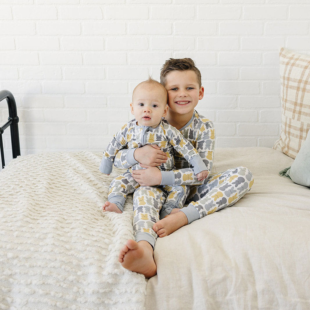 Soft Bamboo Zipper Pajama Set for Women - Cozy Dusty Blue Bunny Print Sleepwear for Lounge & Bedtime Comfort