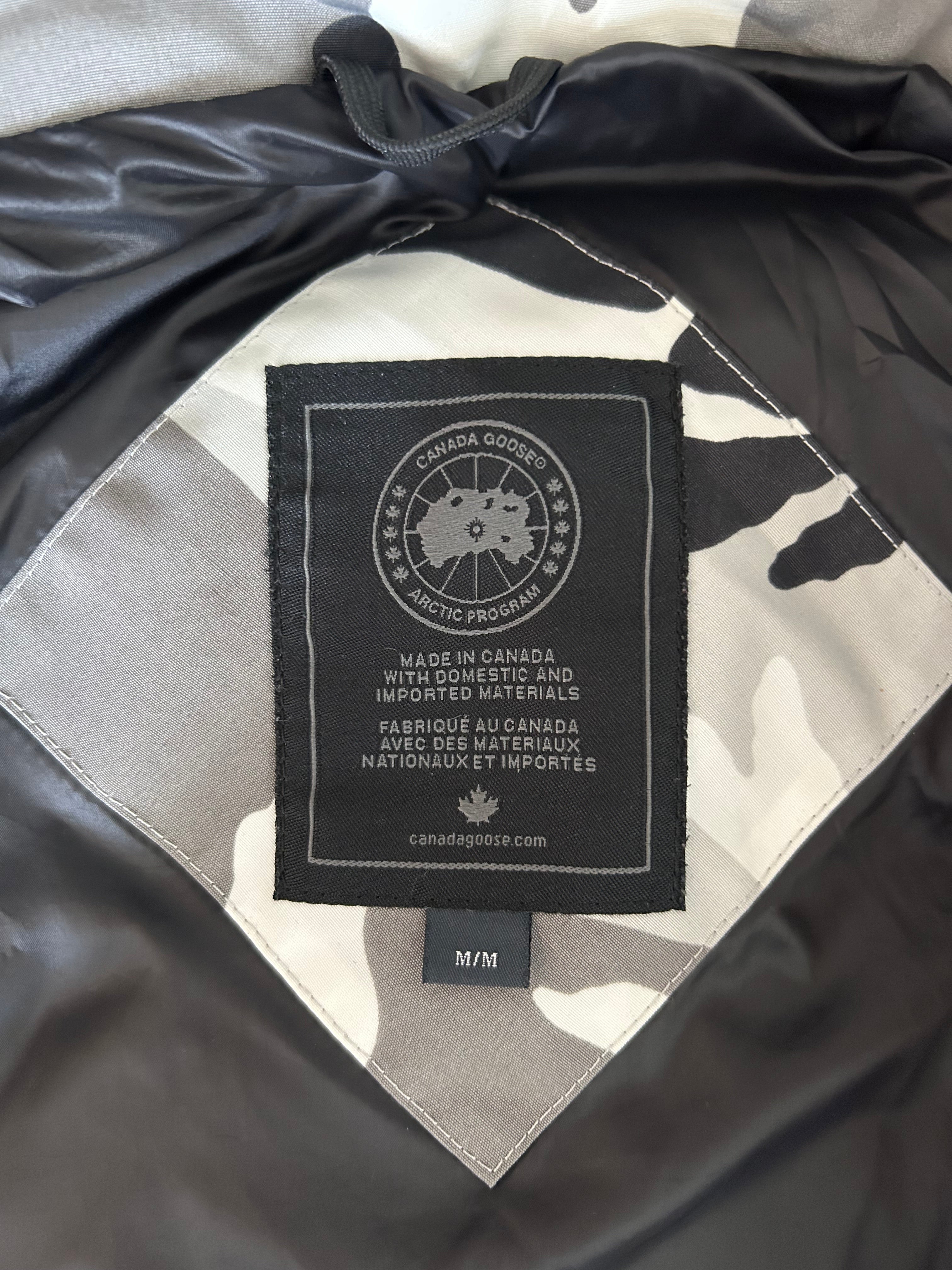 Canada Goose Snow Camo Wyndham Black Label Men's Winter Jacket - Waterproof, Windproof Parka for Extreme Cold Weather - Ideal for Snowboarding, Skiing & Outdoor Adventures