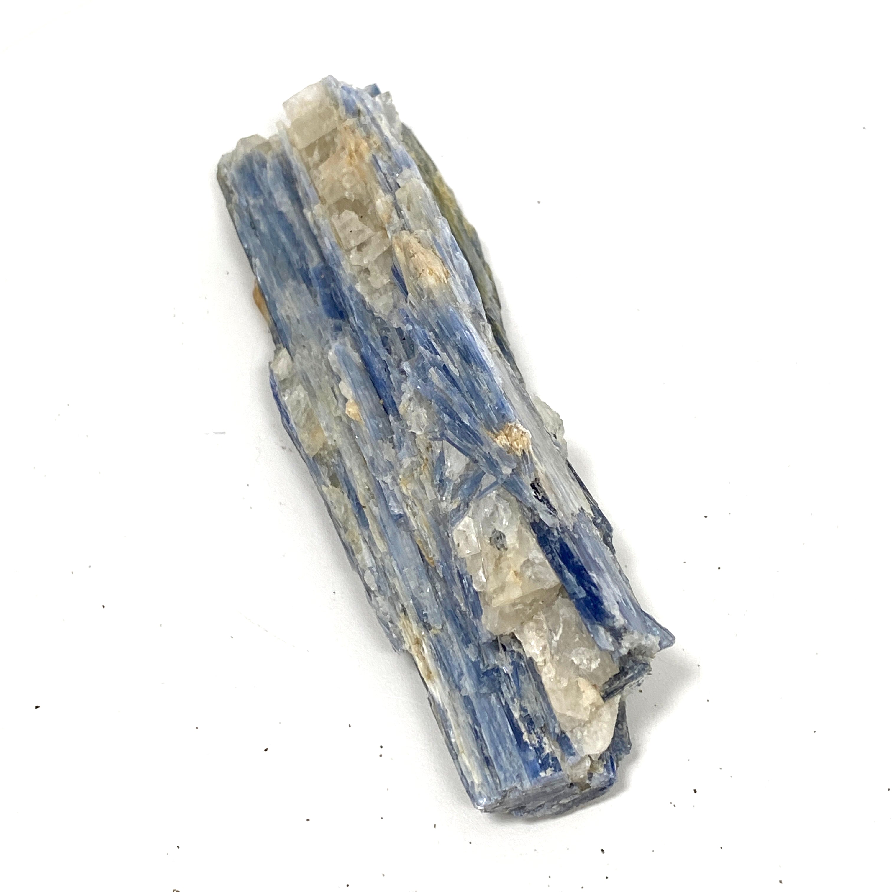 Natural Blue Kyanite Crystal Stone - Healing Energy, Spiritual Growth & Chakra Balancing - Perfect for Meditation, Jewelry Making & Home Decor