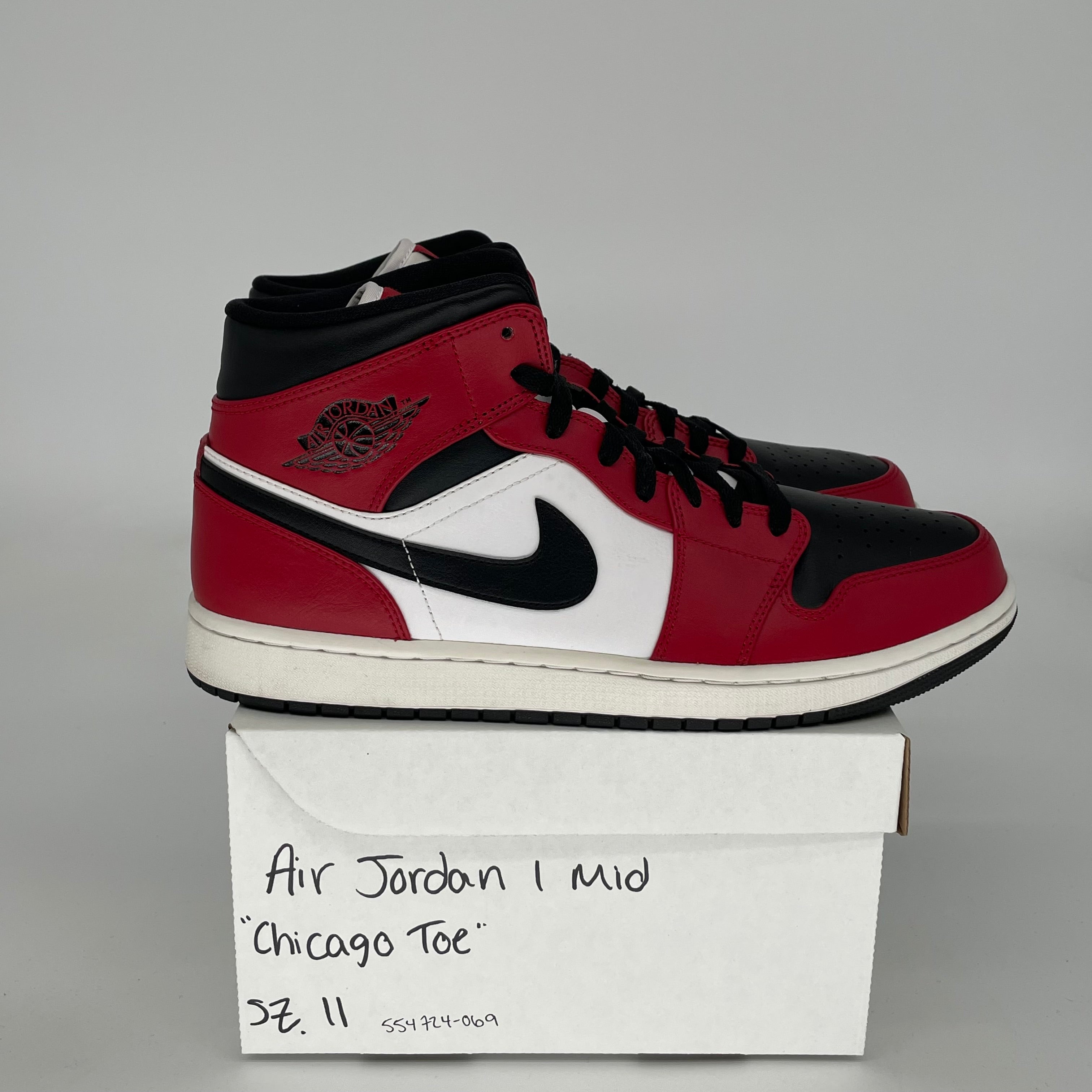 AIR JORDAN 1 MID CHICAGO TOE Men's Basketball Shoes Size 11 - White/Black-Red 554724-069 | Perfect for Streetwear, Sneaker Collecting & Casual Fashion