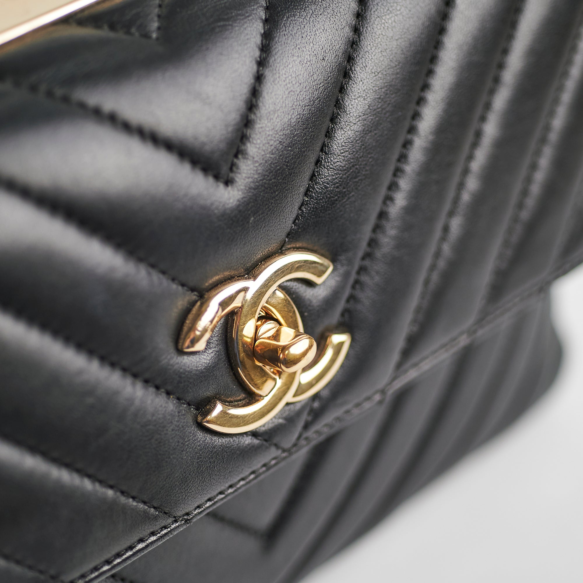 Chanel Trendy CC Small Lambskin Shoulder Bag in Black | Luxury Designer Handbag for Women | Perfect for Evening Events, Parties & Date Nights