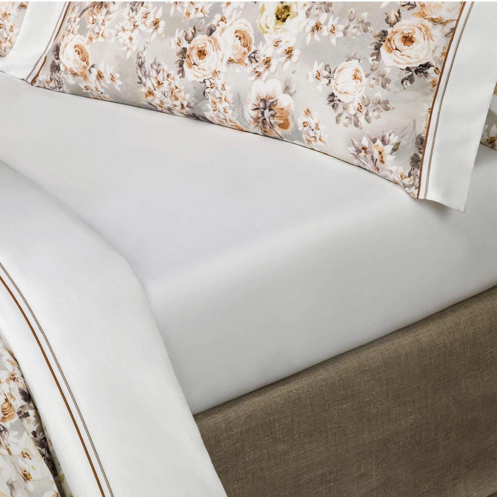 EMMIE 300 Thread Count Cotton Sateen Fitted Sheet King Size White - Luxury Bedding for Master Bedroom & Guest Room