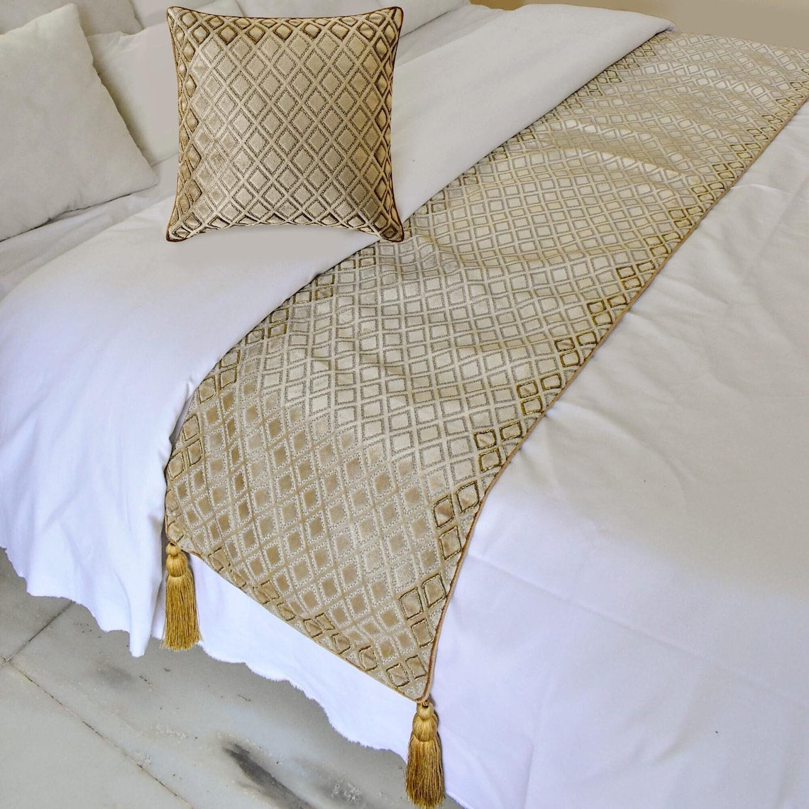 Luxury Velvet Gold Bed Runner & Pillow Cover Set - Elegant Decorative Throw for Master Bedroom, Wedding Decor, and Hotel Styling - Auric Gem Collection