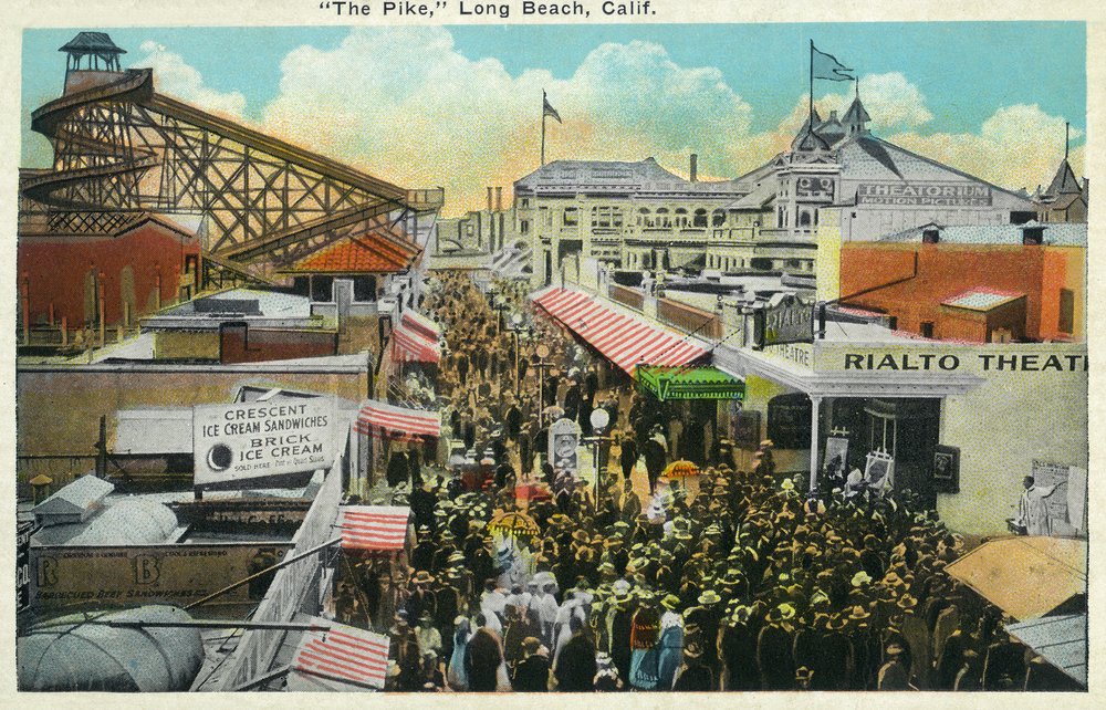 12x18 Long Beach California Pike Crowds Wall Art Poster - Vintage Coastal Decor for Living Room, Bedroom & Office