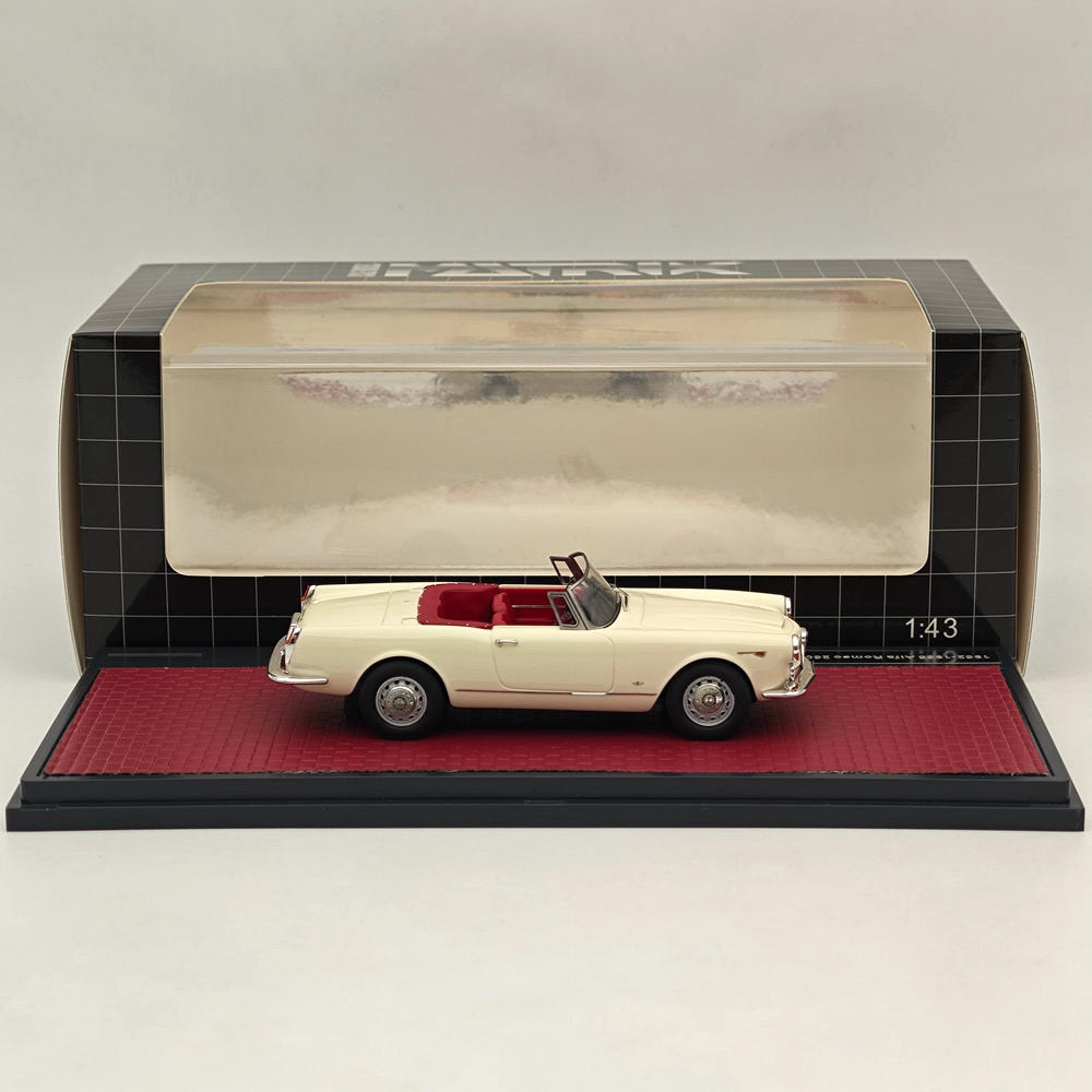 1/43 Scale Alfa Romeo 2600 Spider 1962-1965 White Resin Diecast Model Car - Limited Edition Collectible for Display & Italian Classic Car Enthusiasts
