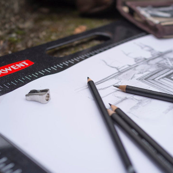 Derwent Sketching Graphite Pencils Set of 6 - Professional Drawing Pencils for Artists & Sketching - Perfect for Sketching, Shading & Art Projects
