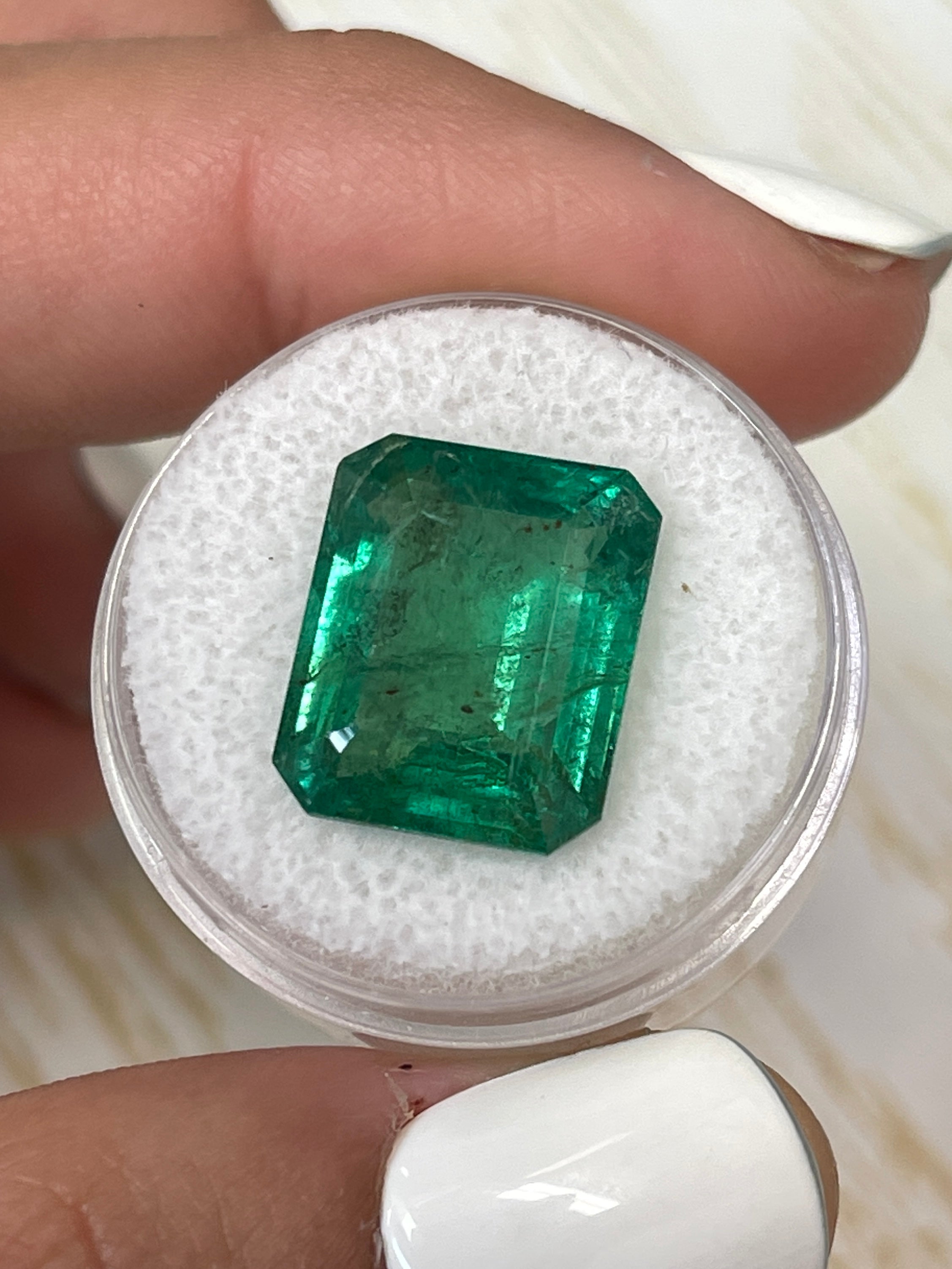 11.54 Carat Natural Zambian Emerald - 15x12.5mm Loose Green Gemstone for Jewelry Making, Engagement Rings & Luxury Collections