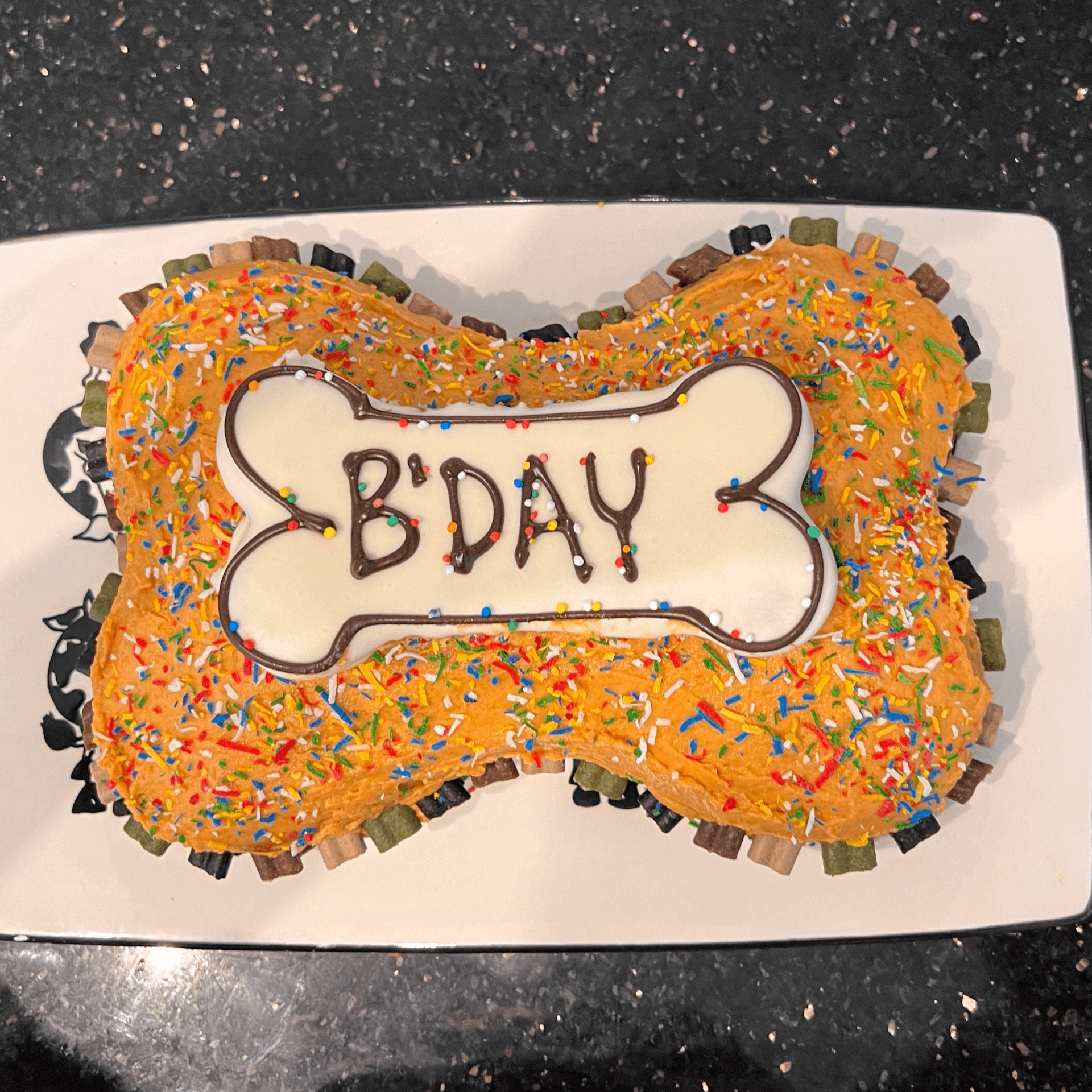 Lulu's Kitchen Dog Birthday Cake Mix - Healthy & Delicious Homemade Treat for Dogs - Perfect for Birthday Parties & Special Occasions