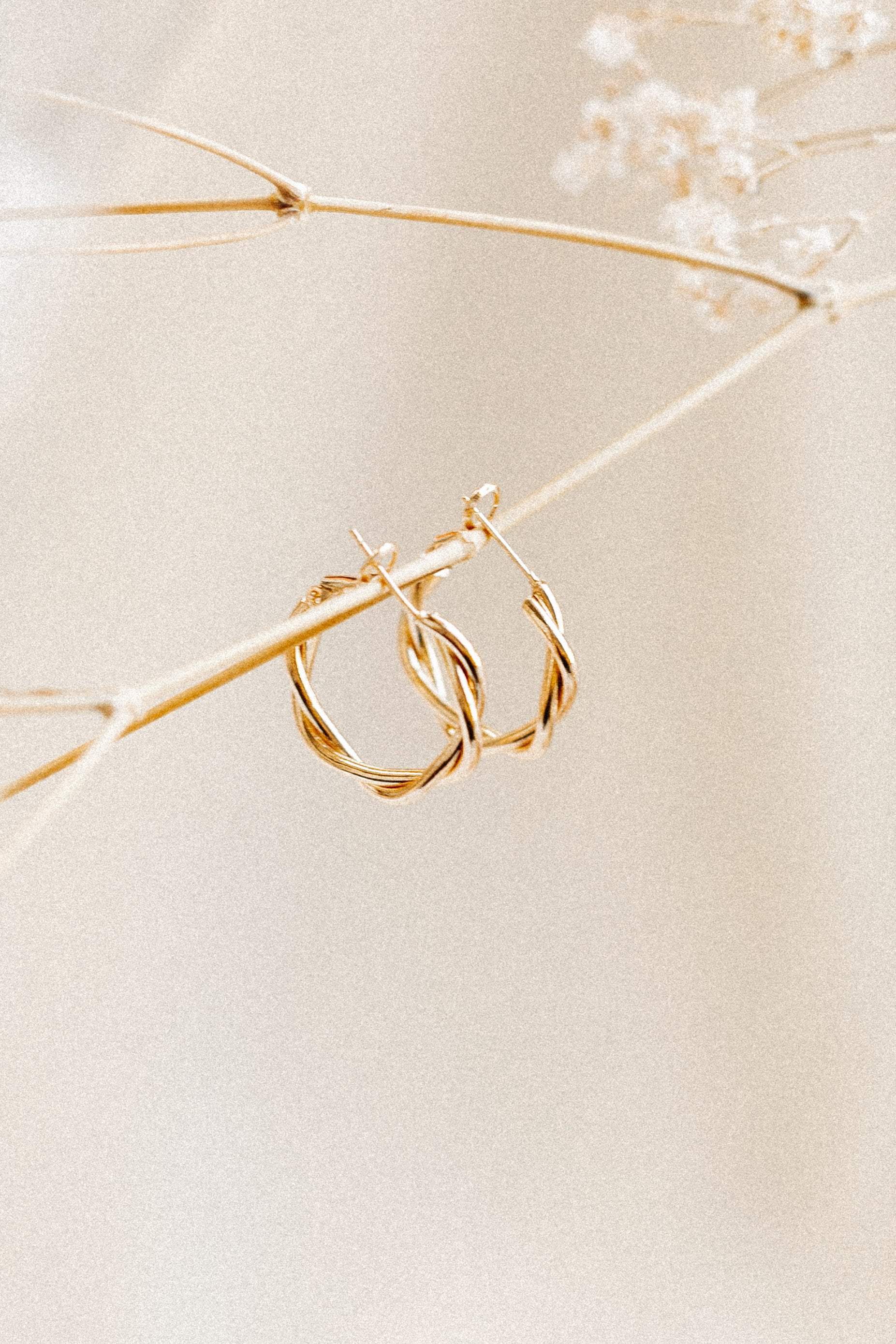 Armina Gold Earrings for Women - Elegant & Stylish Jewelry for Everyday Wear, Parties & Special Occasions
