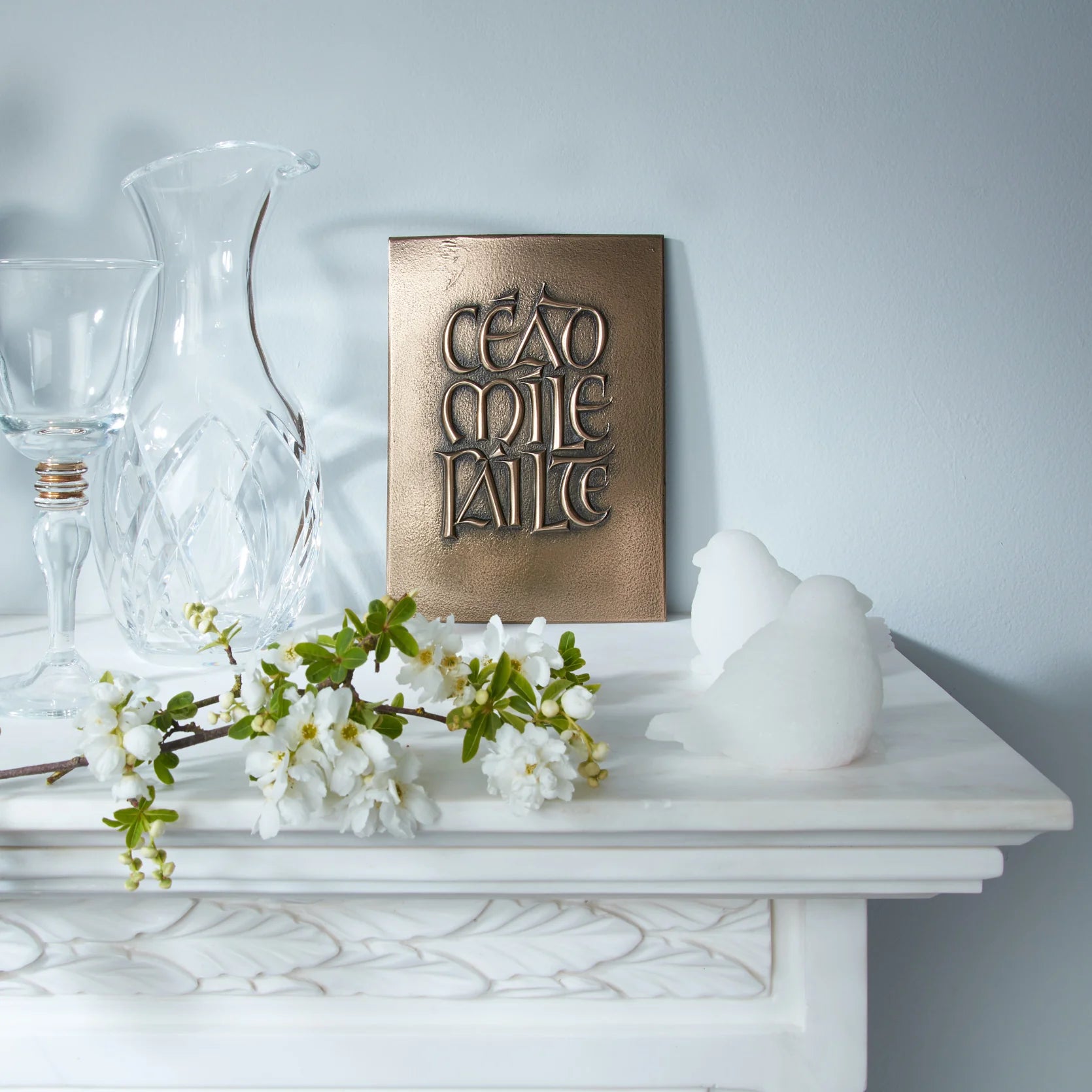Authentic Irish 'Céad Míle Fáilte' Welcome Plaque - Handcrafted Wooden Wall Decor for Home, Pub & Irish-Themed Events - Perfect for St. Patrick's Day & Celtic Decor
