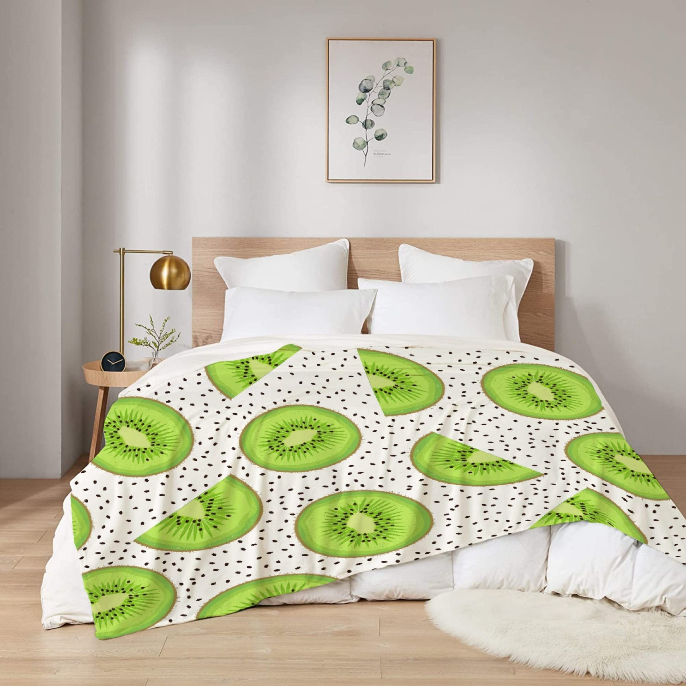 Premium Soft Green Kiwi Fruit Fleece Throw Blanket - 30x40 Inch Cozy Flannel Blanket for Bed, Couch, Sofa & Travel - Funny Pet Stroller Accessory - Perfect for Home Decor, Gifts & Winter Warmth