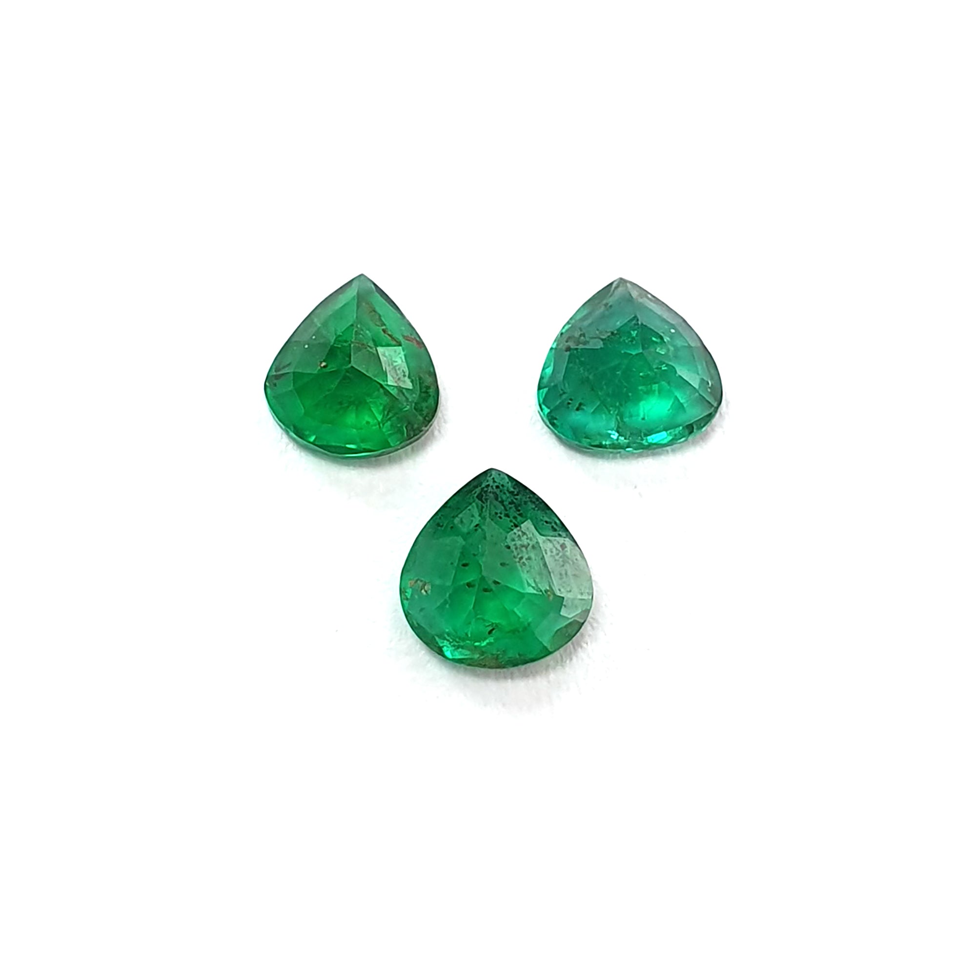 1.12cts Natural Untreated Green Emerald Heart Cut Gemstone Set - 3pcs 4.9mm x 5.4mm Fancy Jewelry Stones for Engagement Rings & Pendant Making