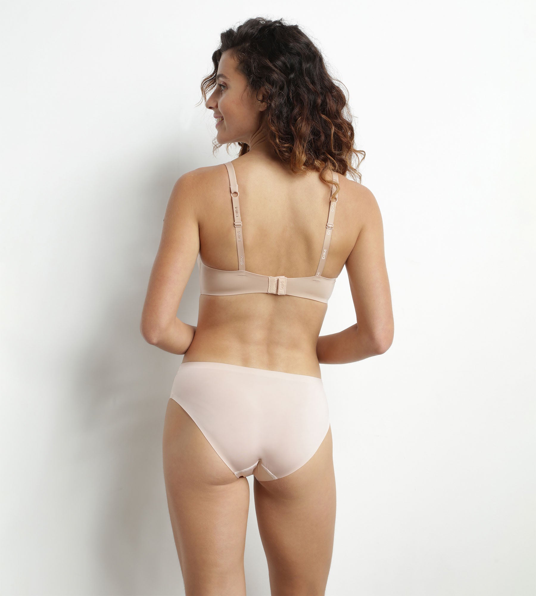 InvisiFree Wireless Triangle Bralette - Seamless Comfort, Lift & Support for Everyday Wear | Perfect for Yoga, Lounge & Sleep
