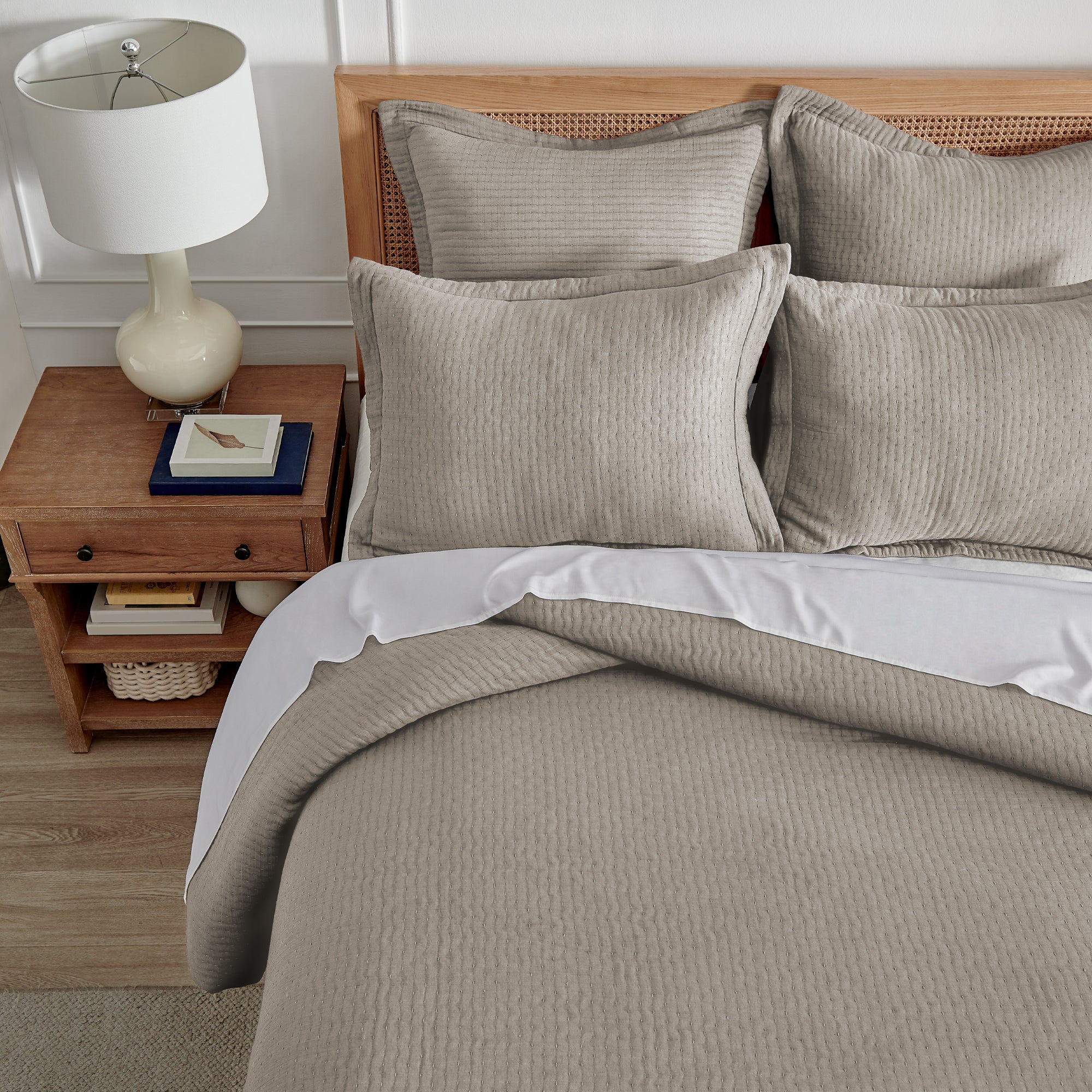 Reedeluxe Premium Muslin Comforter Set - Ultra Soft Breathable Bedding for All Seasons | Perfect for Nursery, Guest Room & Master Bedroom Decor