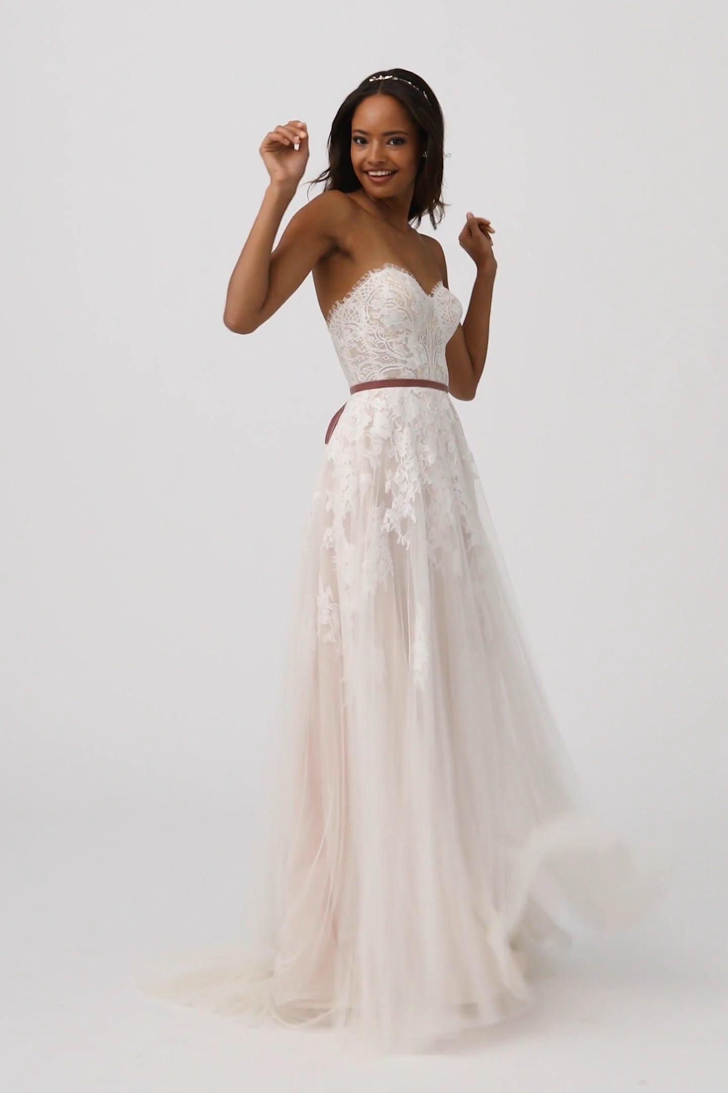 BHLDN Willowby Geranium Wedding Gown - Elegant Lace Bridal Dress for Boho Beach & Garden Ceremonies
