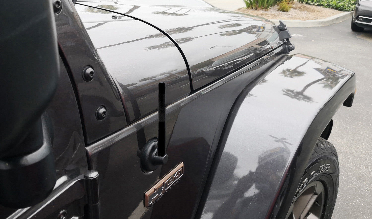 5 Inch Carbon Fiber Short Antenna Topper - Universal Fit for Chevy, GMC, Dodge RAM, Ford, Toyota & More | Durable Car Accessory for Improved Signal & Stylish Look | Perfect for Trucks, SUVs & Off-Road Vehicles