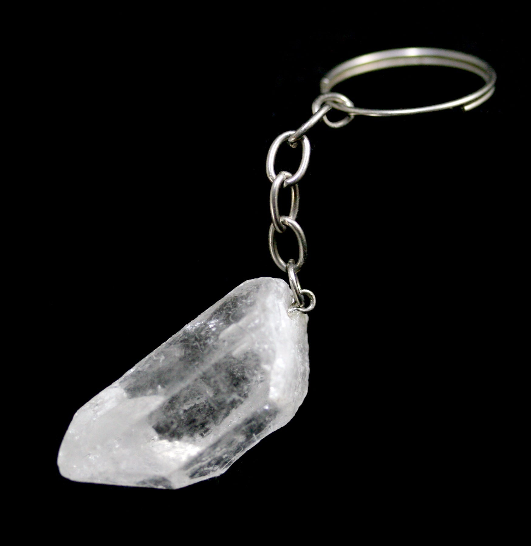 Premium Quartz Crystal Keychain - Natural Healing Stone for Protection & Positive Energy - Perfect for Home, Office, Car Keys & Gifts