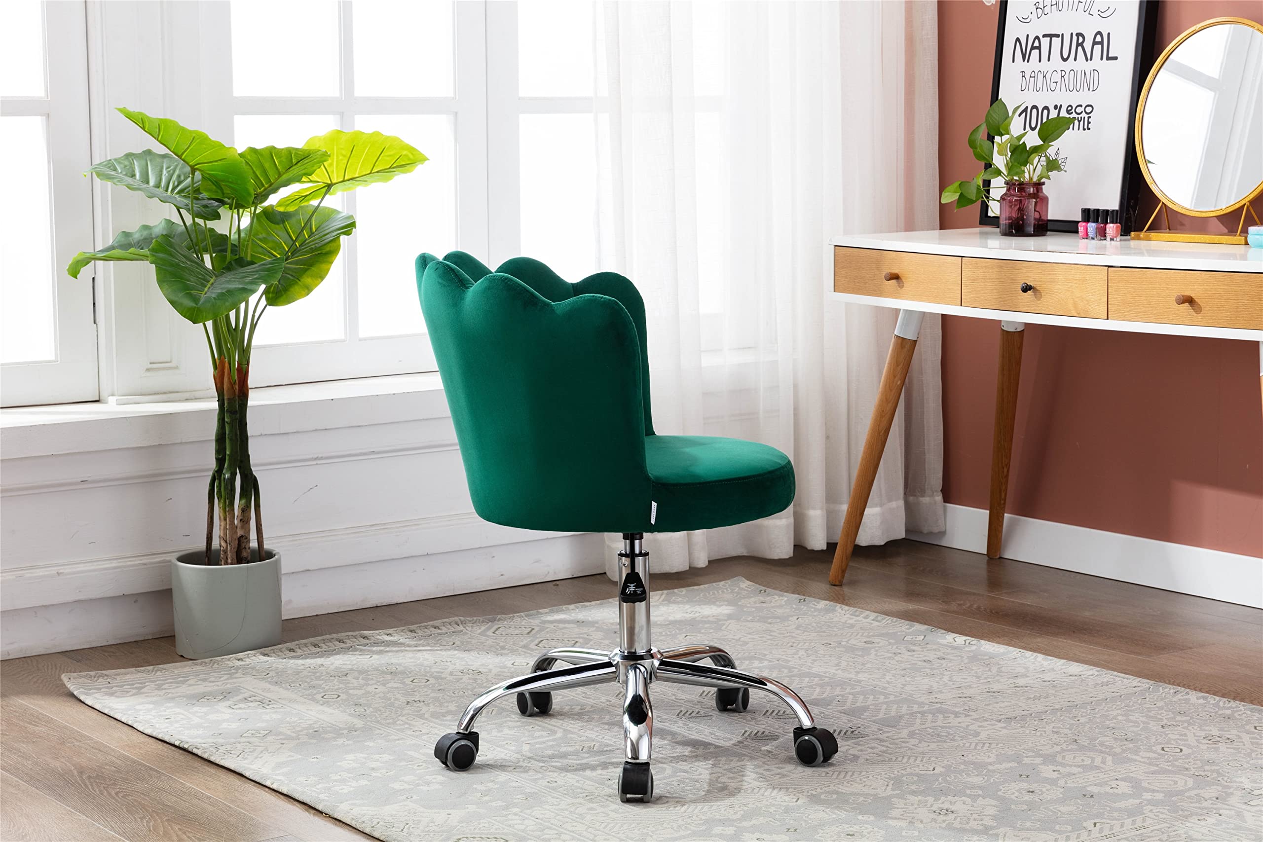 Modern Swivel Shell Chair - Green Ergonomic Lounge Chair for Living Room, Bedroom & Home Office - Perfect for Relaxing, Reading & Working