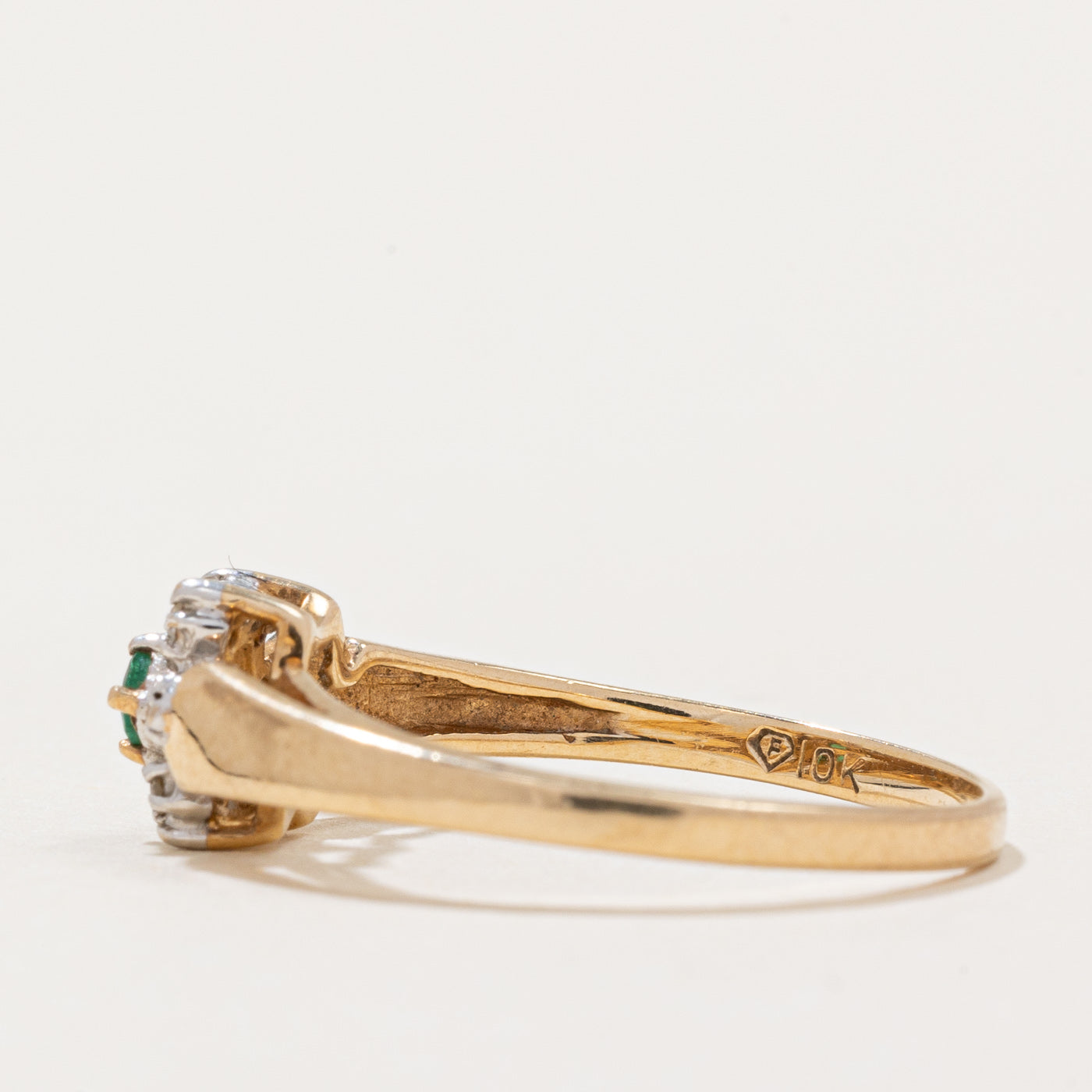 Emerald and Diamond Ring - 0.05ct Emerald with 0.03ctw Diamond Accents - Size 6.75 - Elegant Jewelry for Weddings, Anniversaries & Special Occasions
