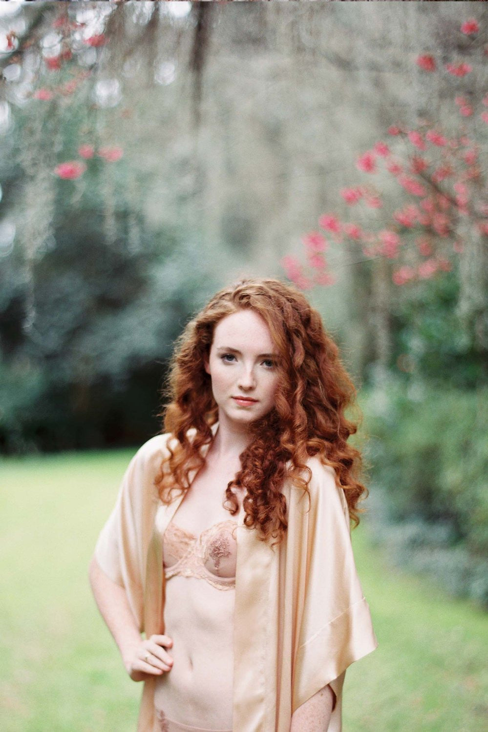 Samantha Bridal Silk Kimono Robe - Luxurious Apricot Bridesmaid Robes for Wedding Party & Bachelorette Gifts - Perfect for Getting Ready, Spa Days & Special Occasions