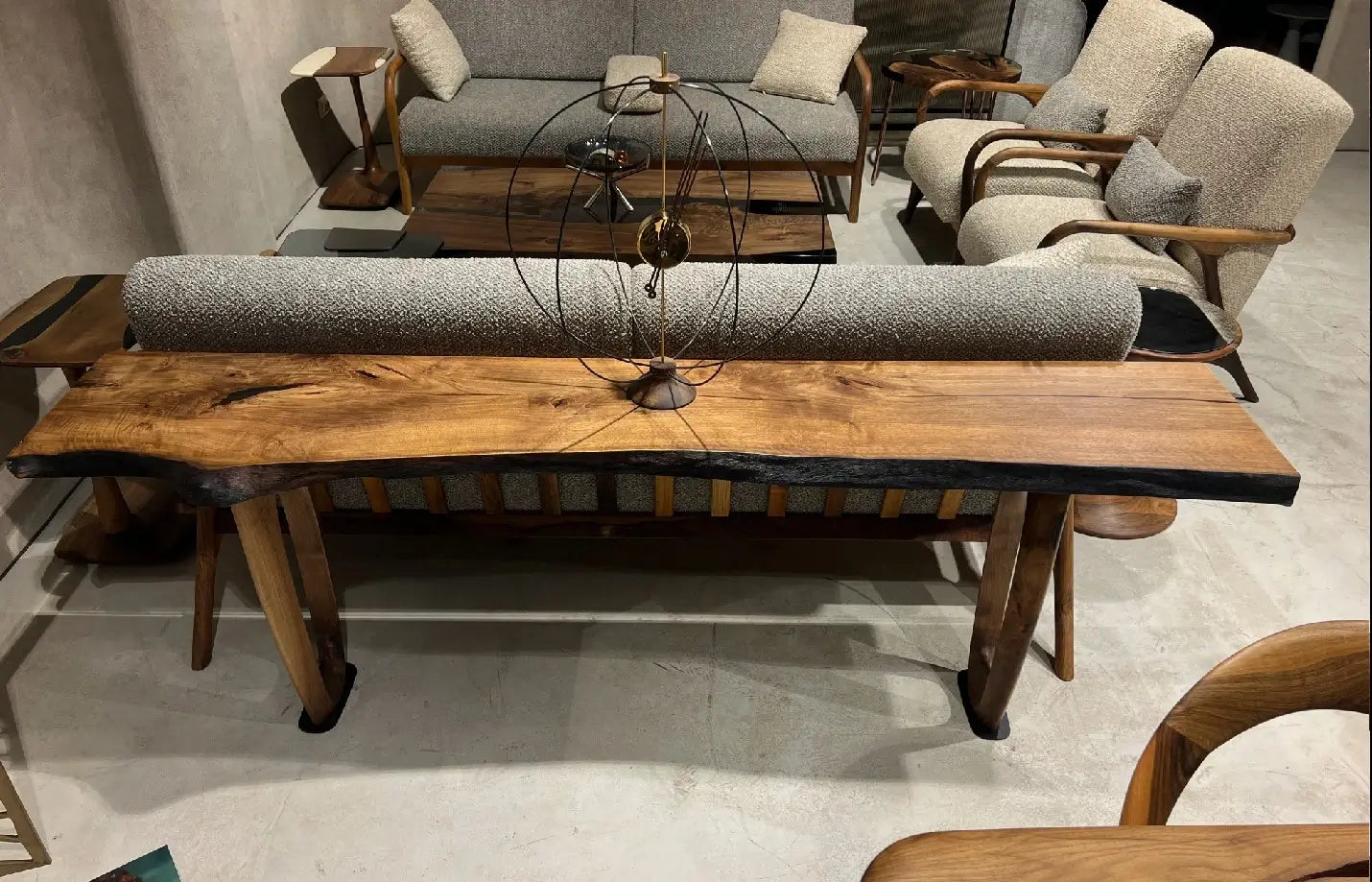 Rustic Walnut Console Table - Solid Wood Sofa Table for Entryway, Living Room & Hallway - Farmhouse Style Home Decor for Small Spaces